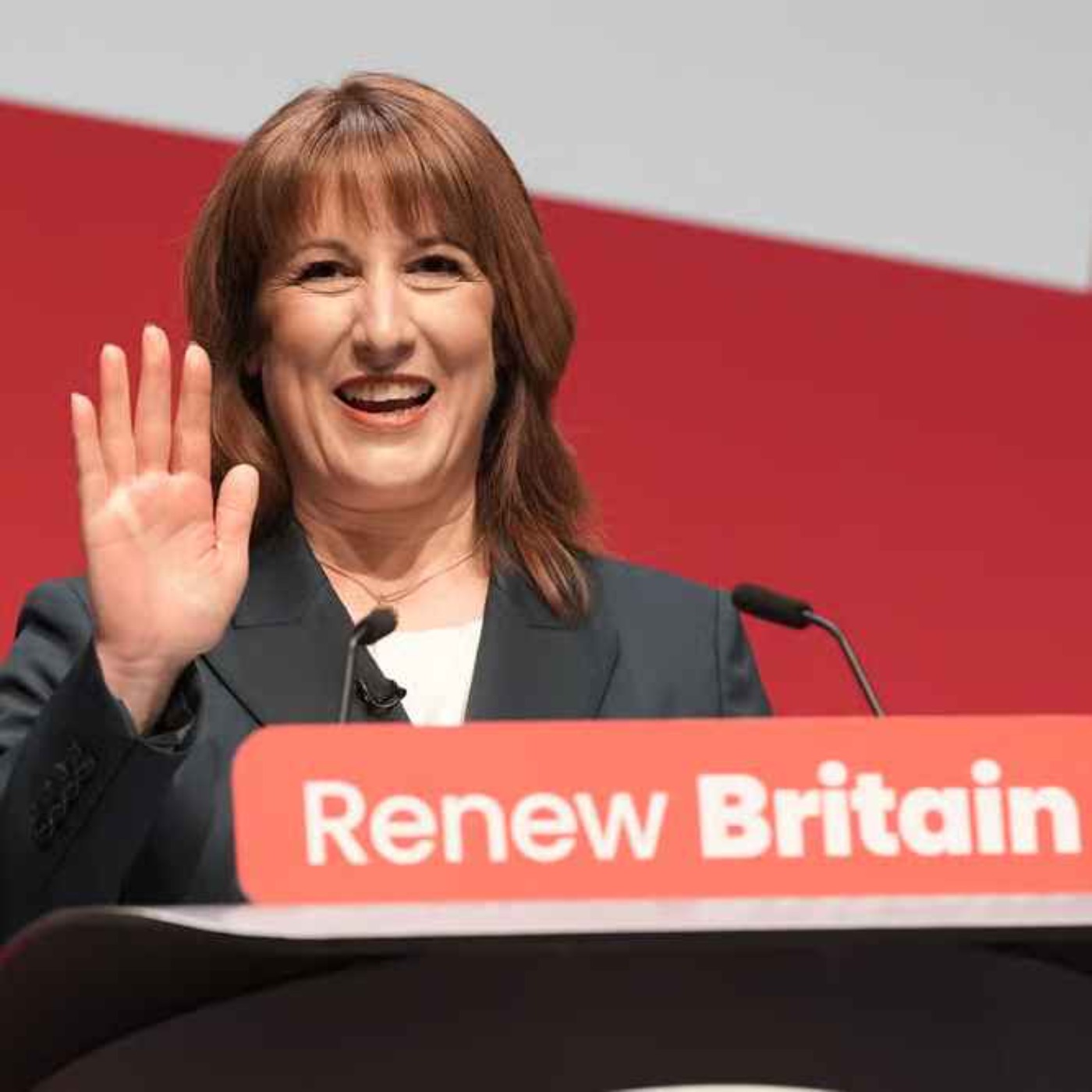 Reeves warns Farage is ‘greatest threat’ to British livelihoods