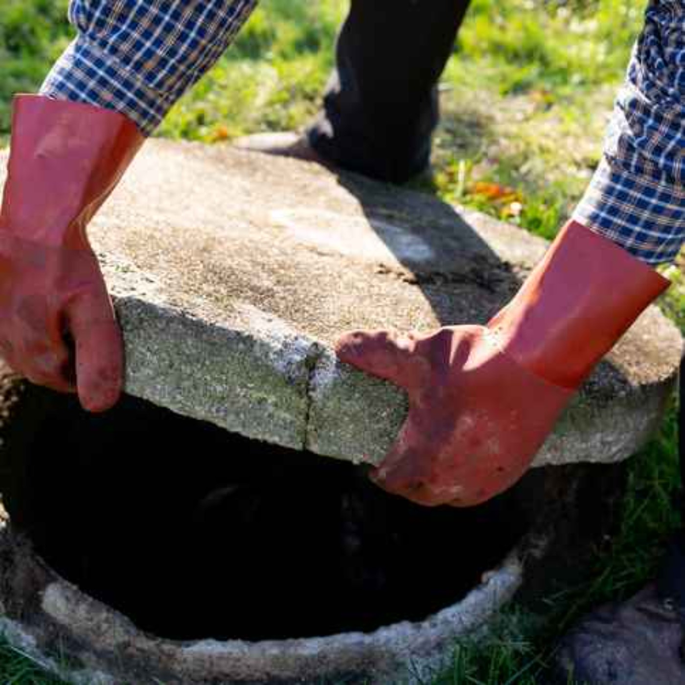 Calls for stronger enforcement  around the inspection of septic tanks
