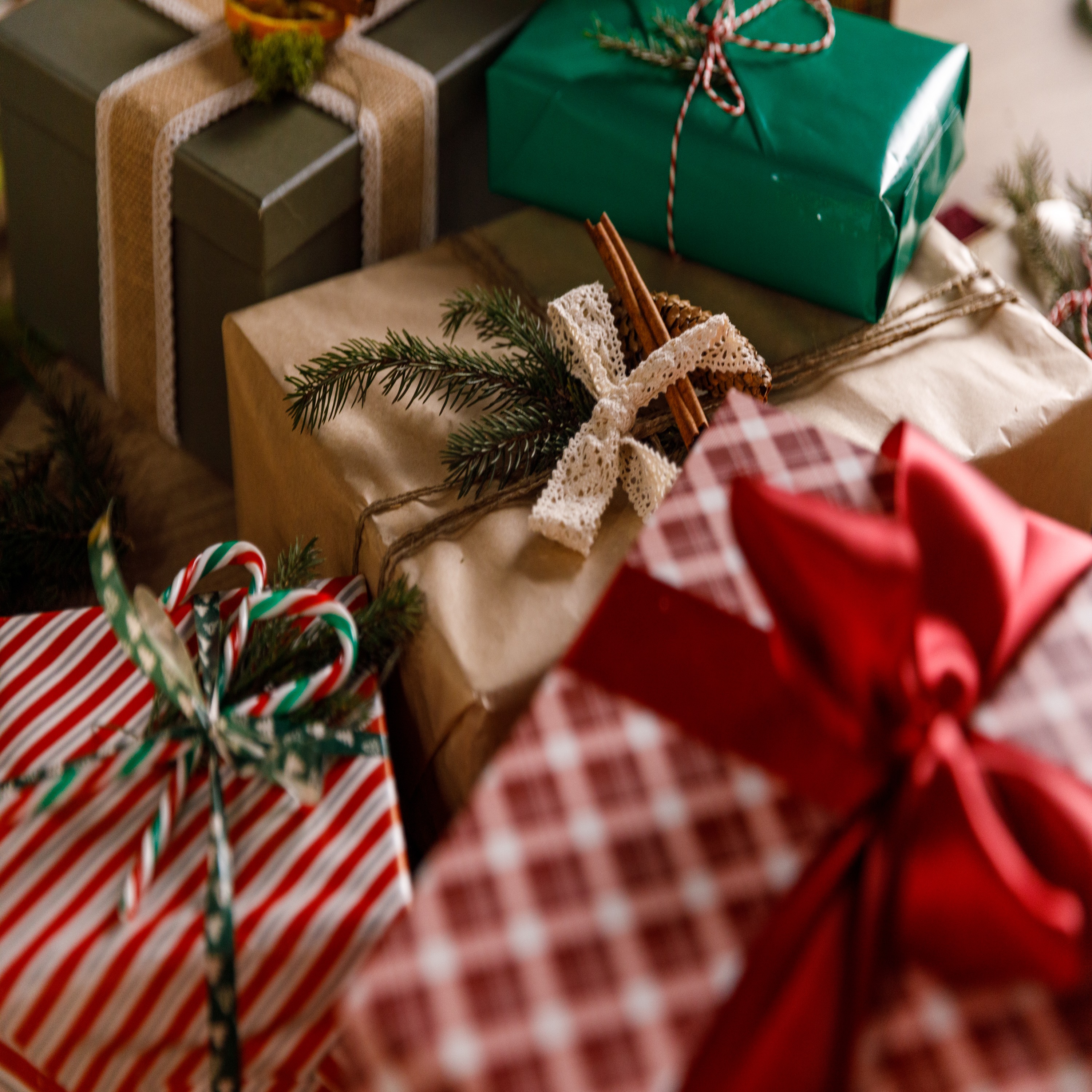 Christmas on a budget ideas for him and her on a €15 budget episode artwork