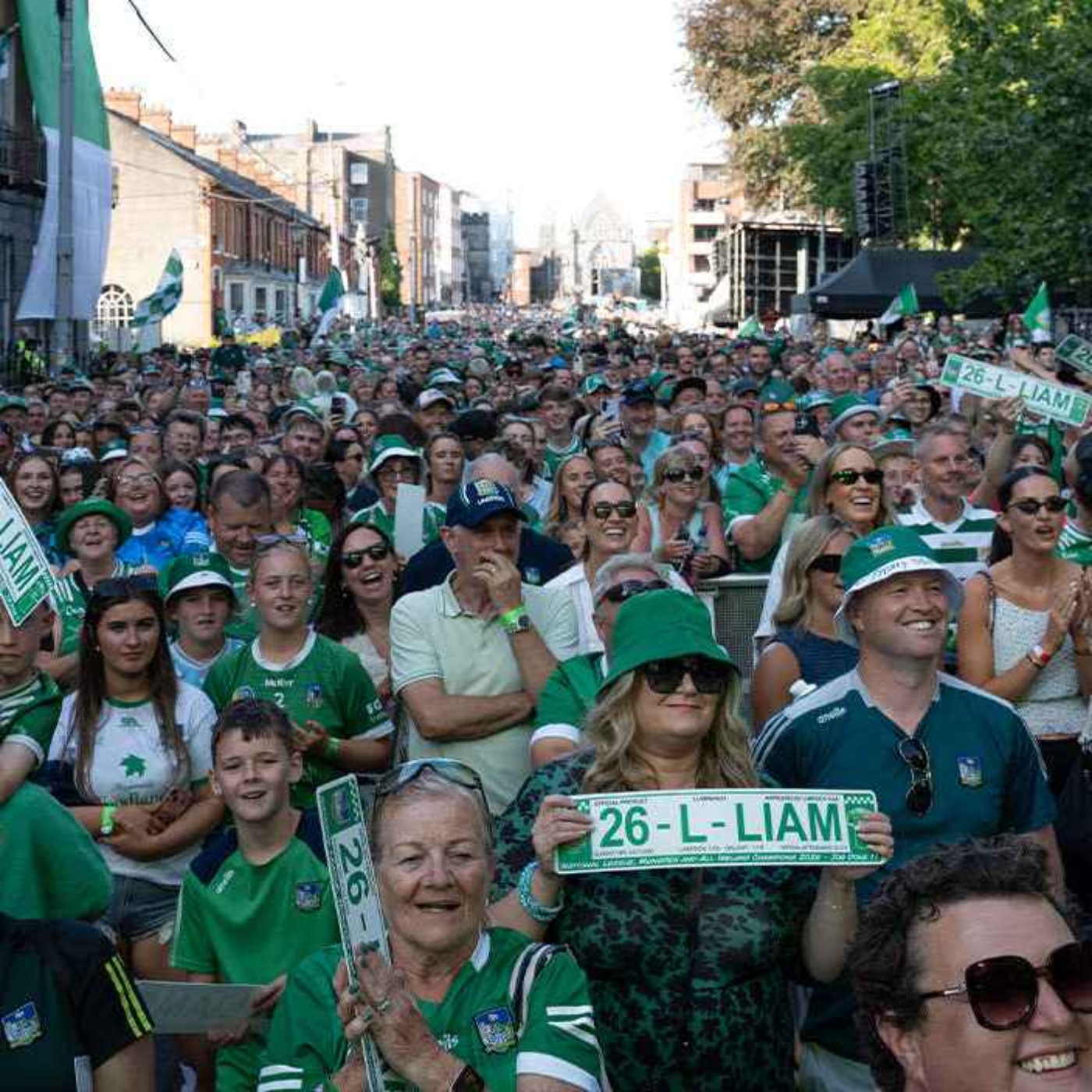 Massive sea of green and white welcomes home Limerick's Hurling Champions episode artwork