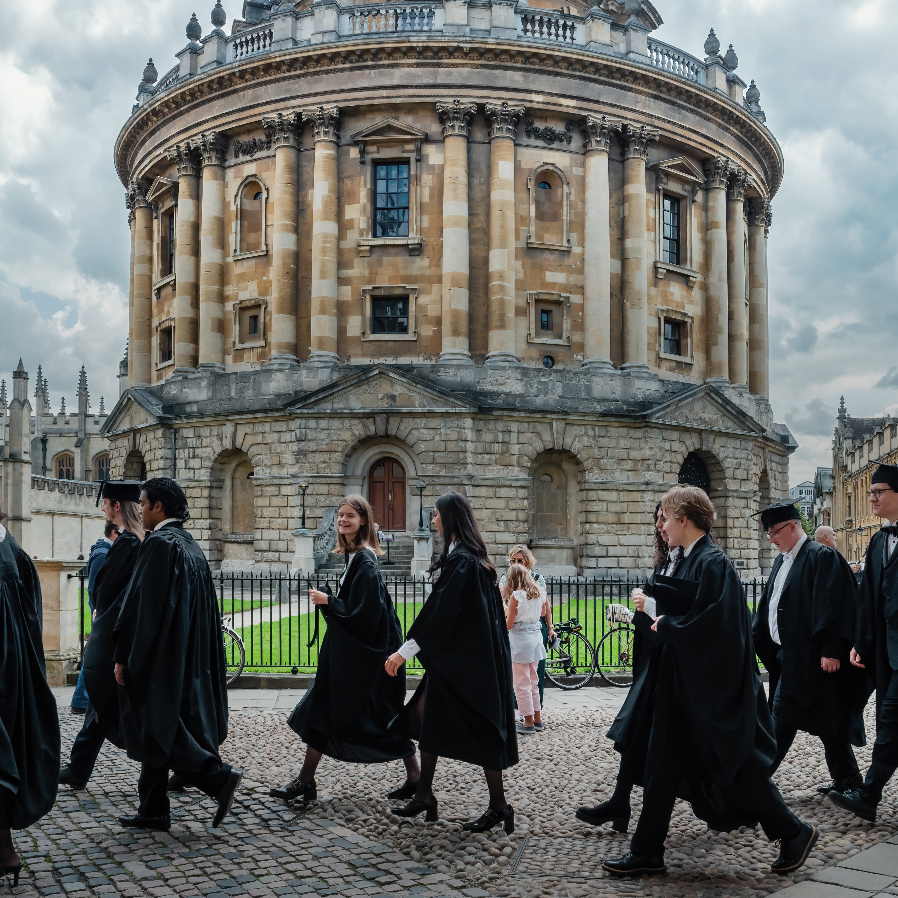 Is AI really stealing graduate jobs? Is AI really stealing graduate jobs?