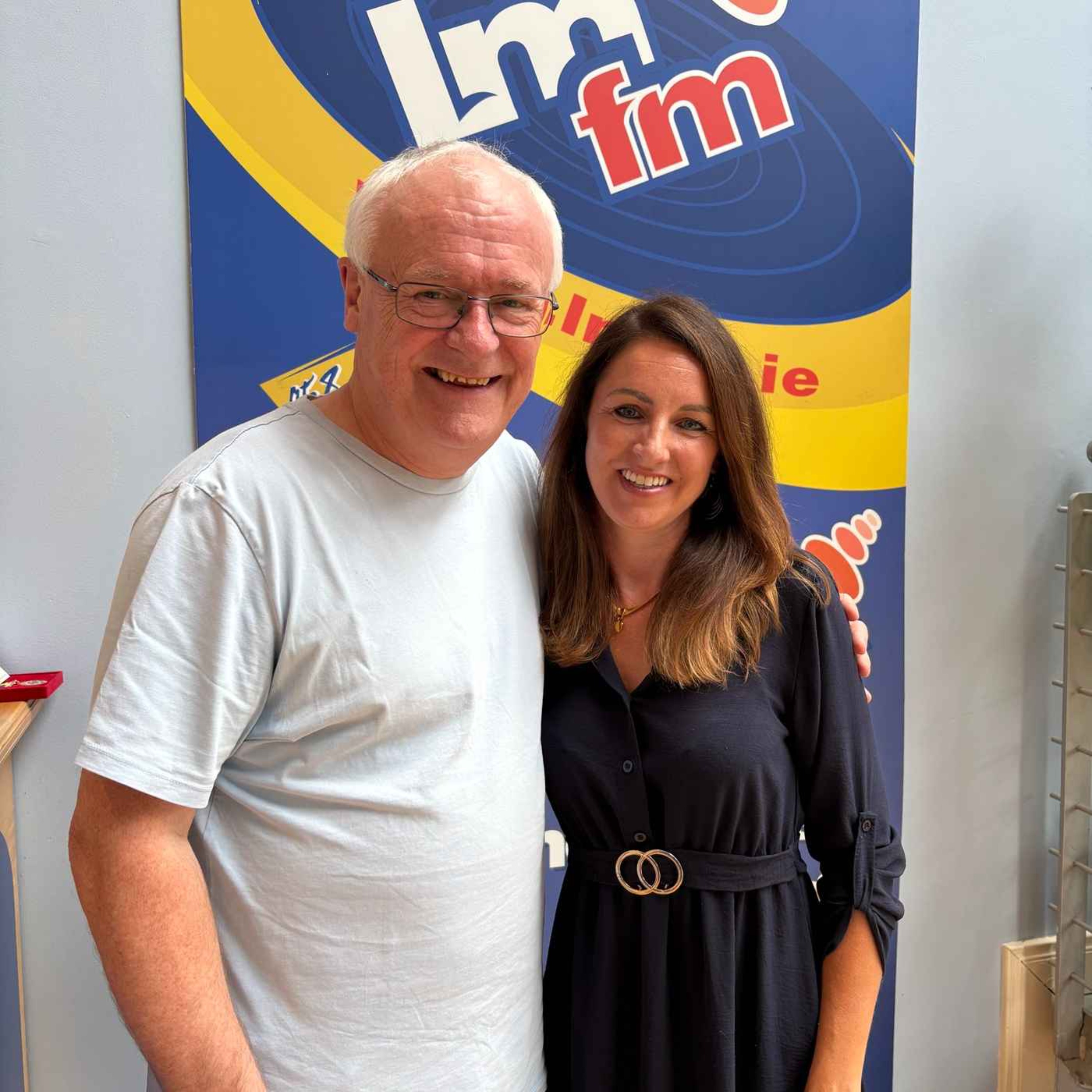 Sarah Stanley talks about her journey to being a trauma life coach on Lite Lunch episode artwork