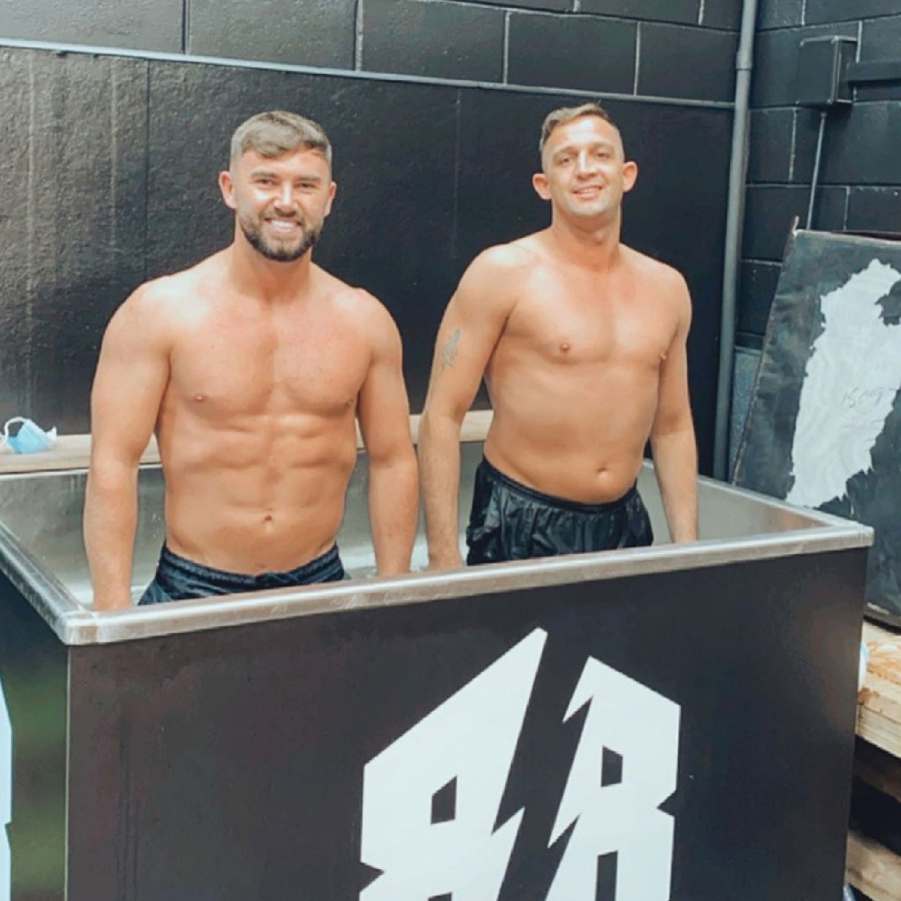 Jamie Goonery & Paulie Carroll Complete Gruelling 48 Mile Challenge episode artwork