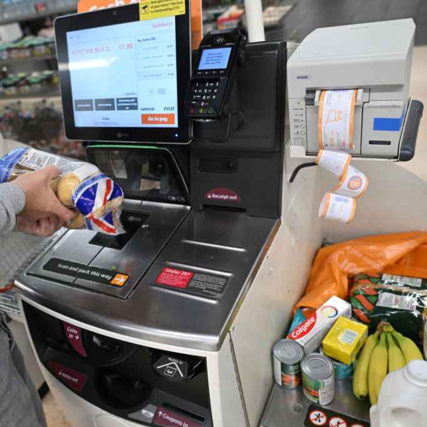 5518: LISTEN¦ Have self-checkouts made people more likely to shoplift? M&S chair Archie Norman's suggested 'good, decent people' are being driven to steal, by difficulty using the machines episode artwork