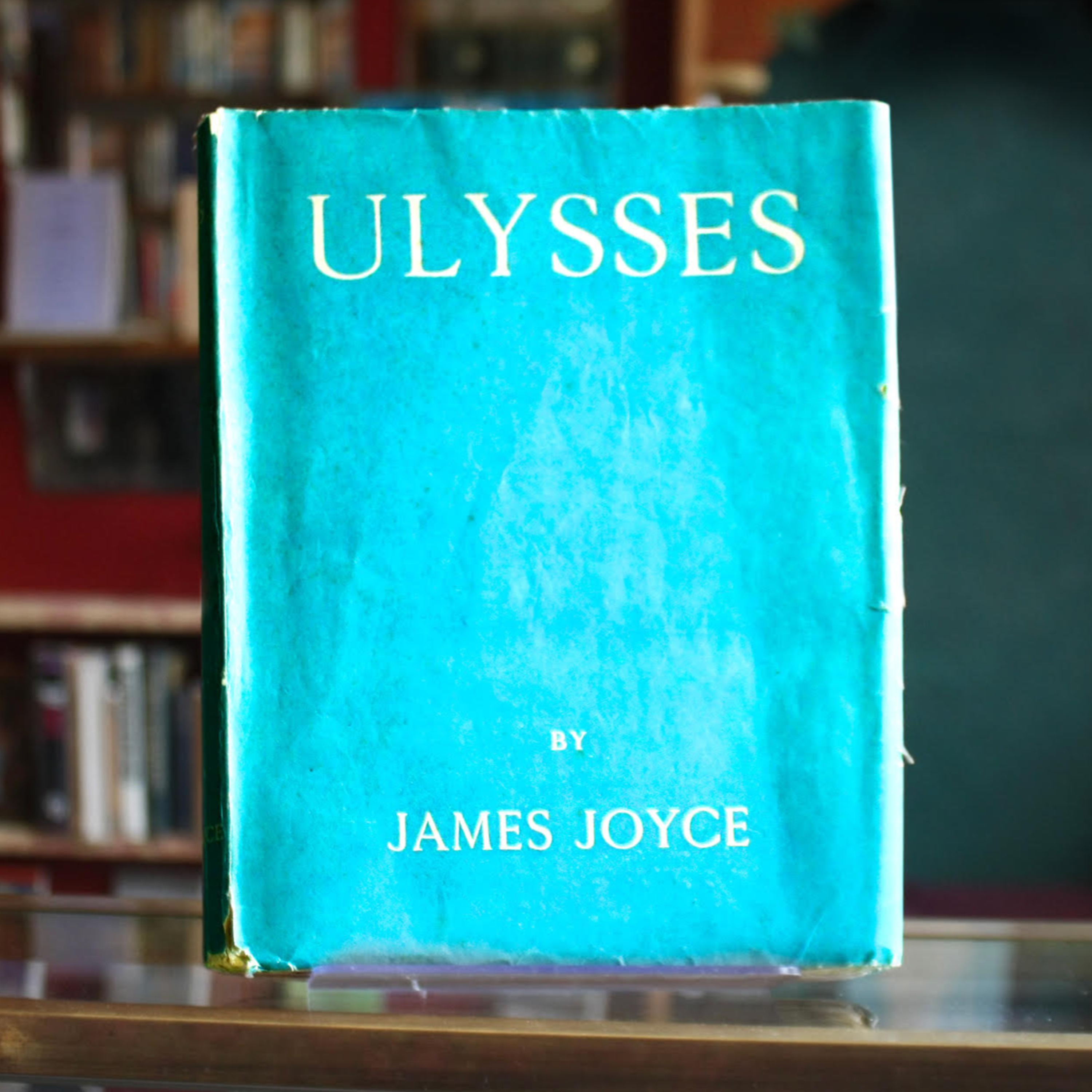 Introducing Friends of Shakespeare and Company read Ulysses