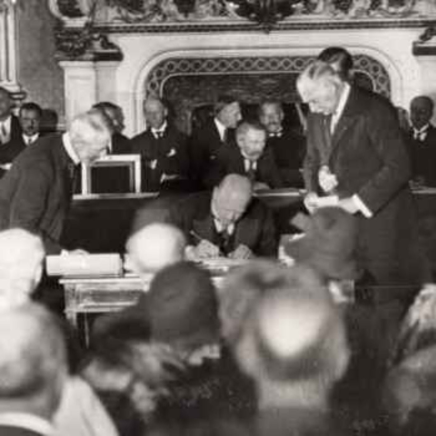 83.5 Germany's Descent into Dictatorship