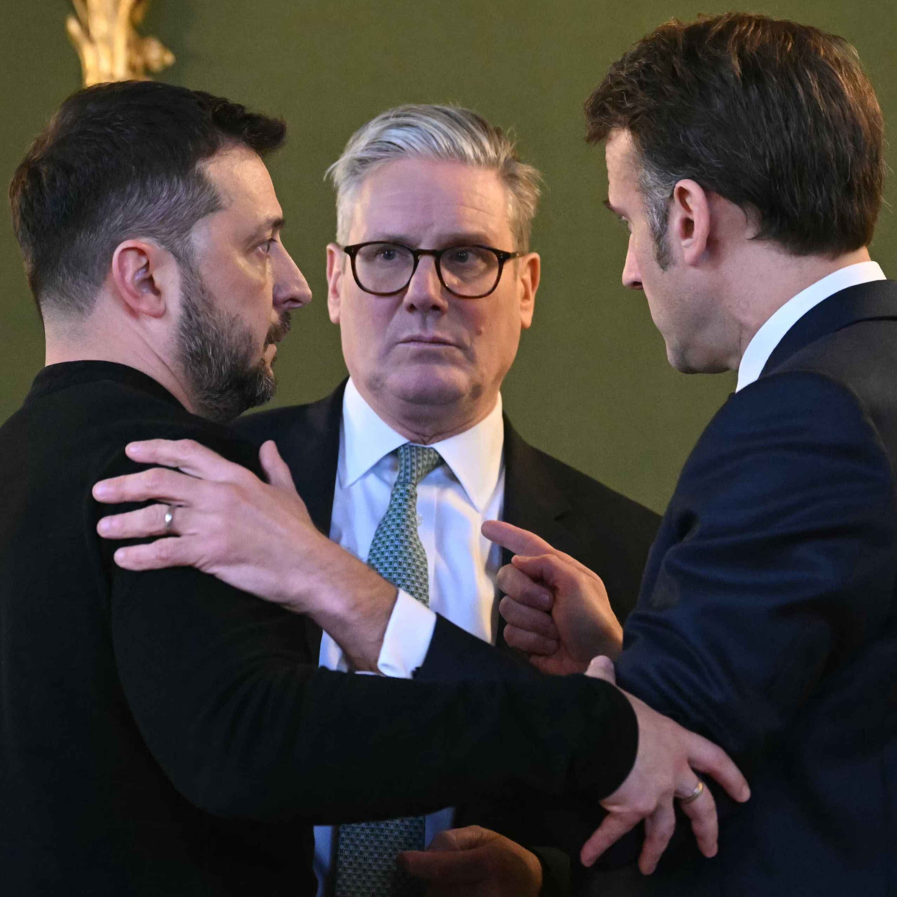 cover of episode Europe plots a path for Ukraine after Trump v Zelensky