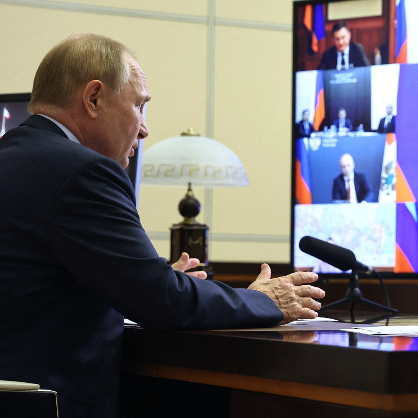 cover of episode Murder, malware - Putin's options after Trump shift