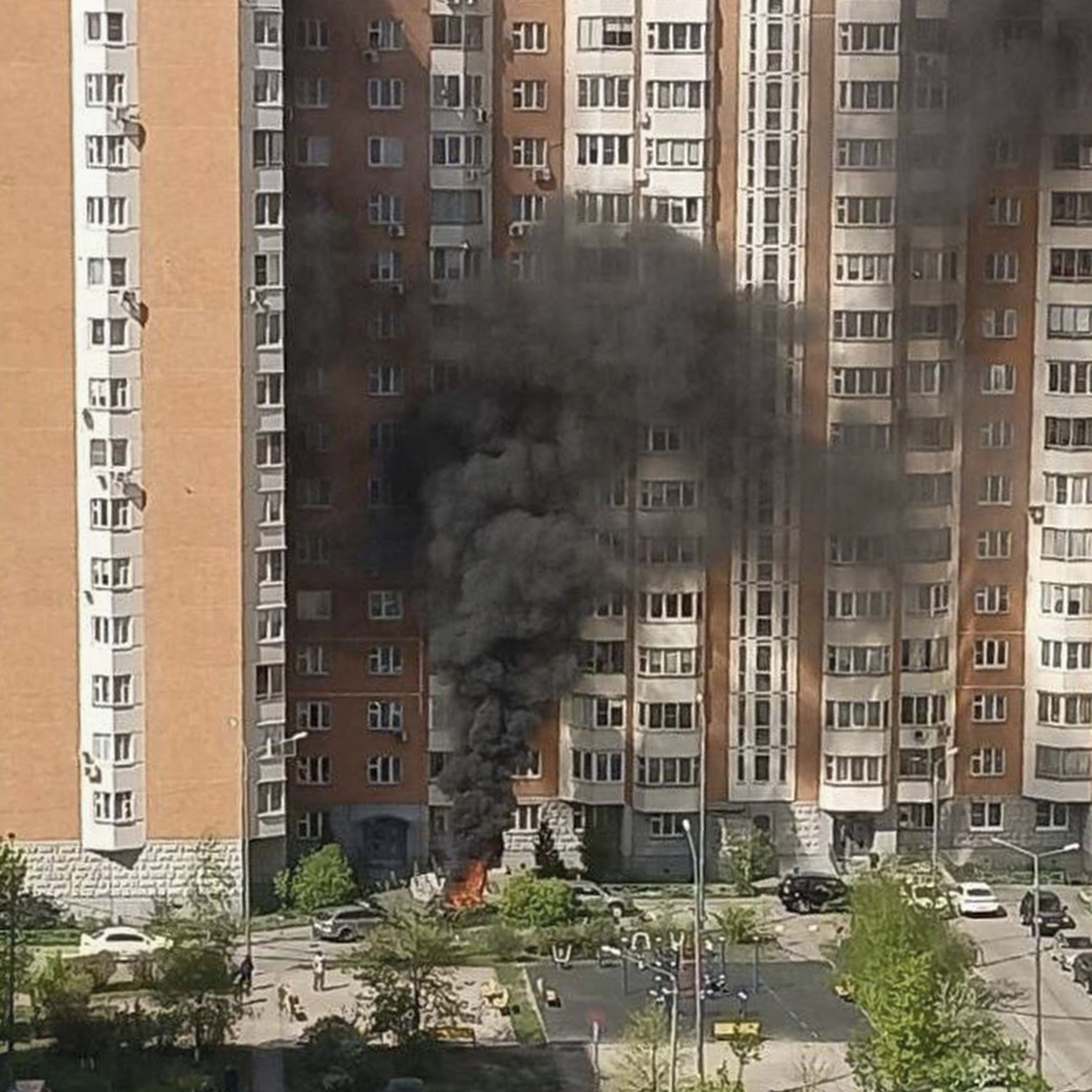 cover of episode Witkoff lands in Moscow - a bomb goes off