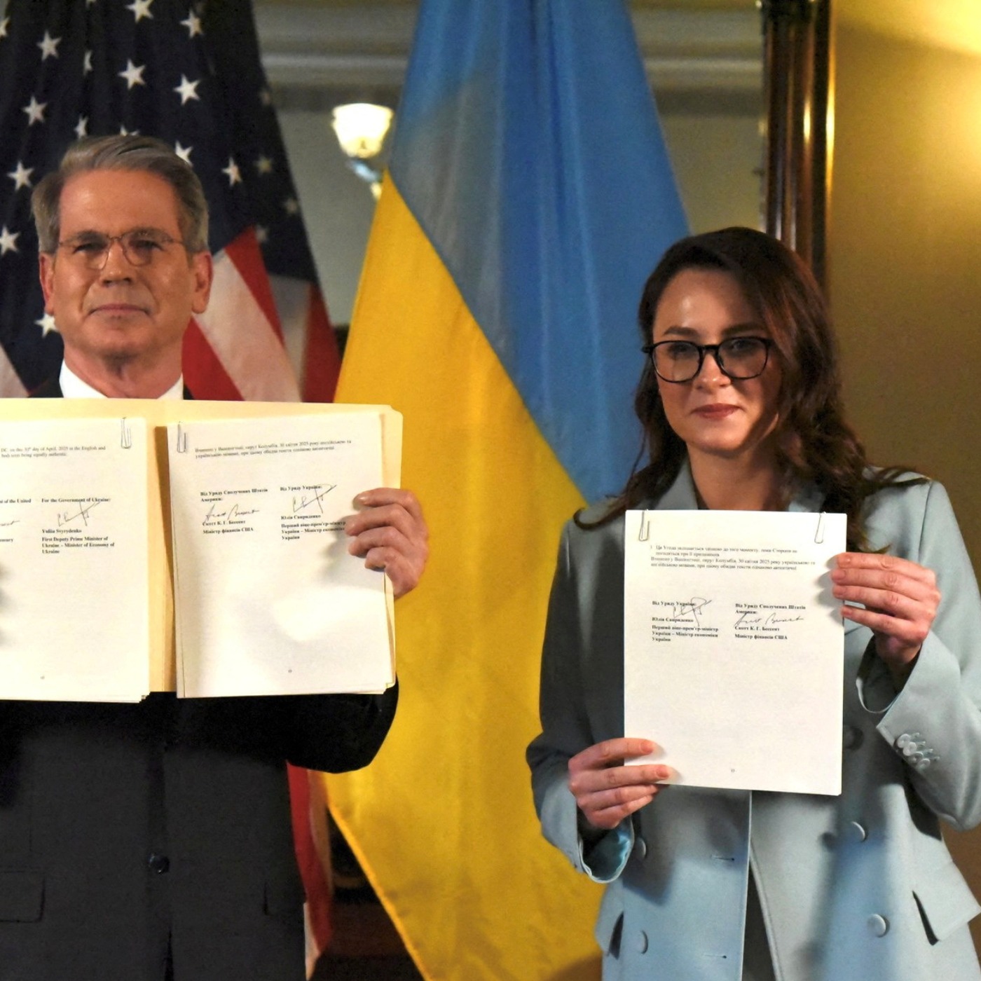cover of episode US-Ukraine minerals deal a “win-win”