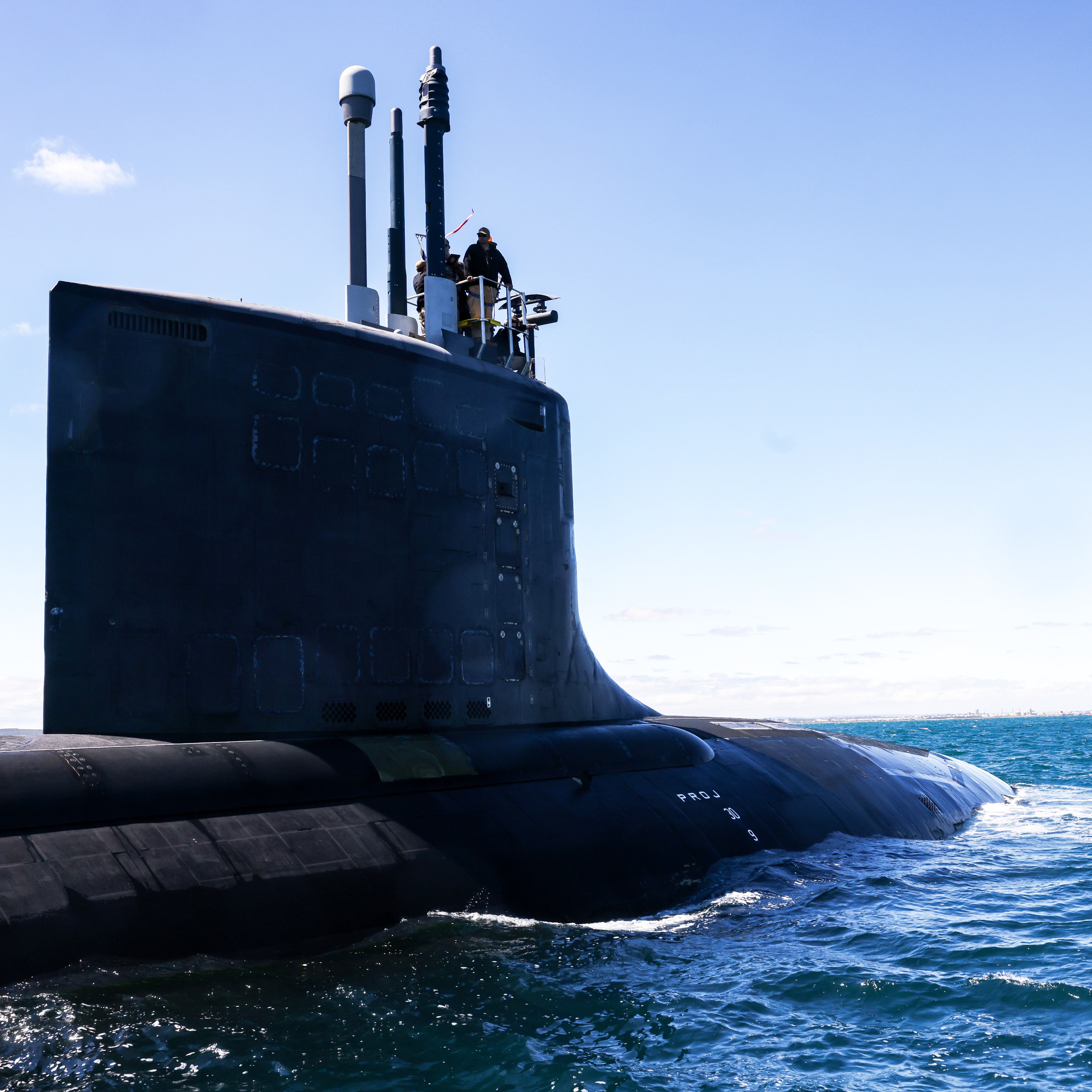 cover of episode Trump thinks again about nuclear sub deal