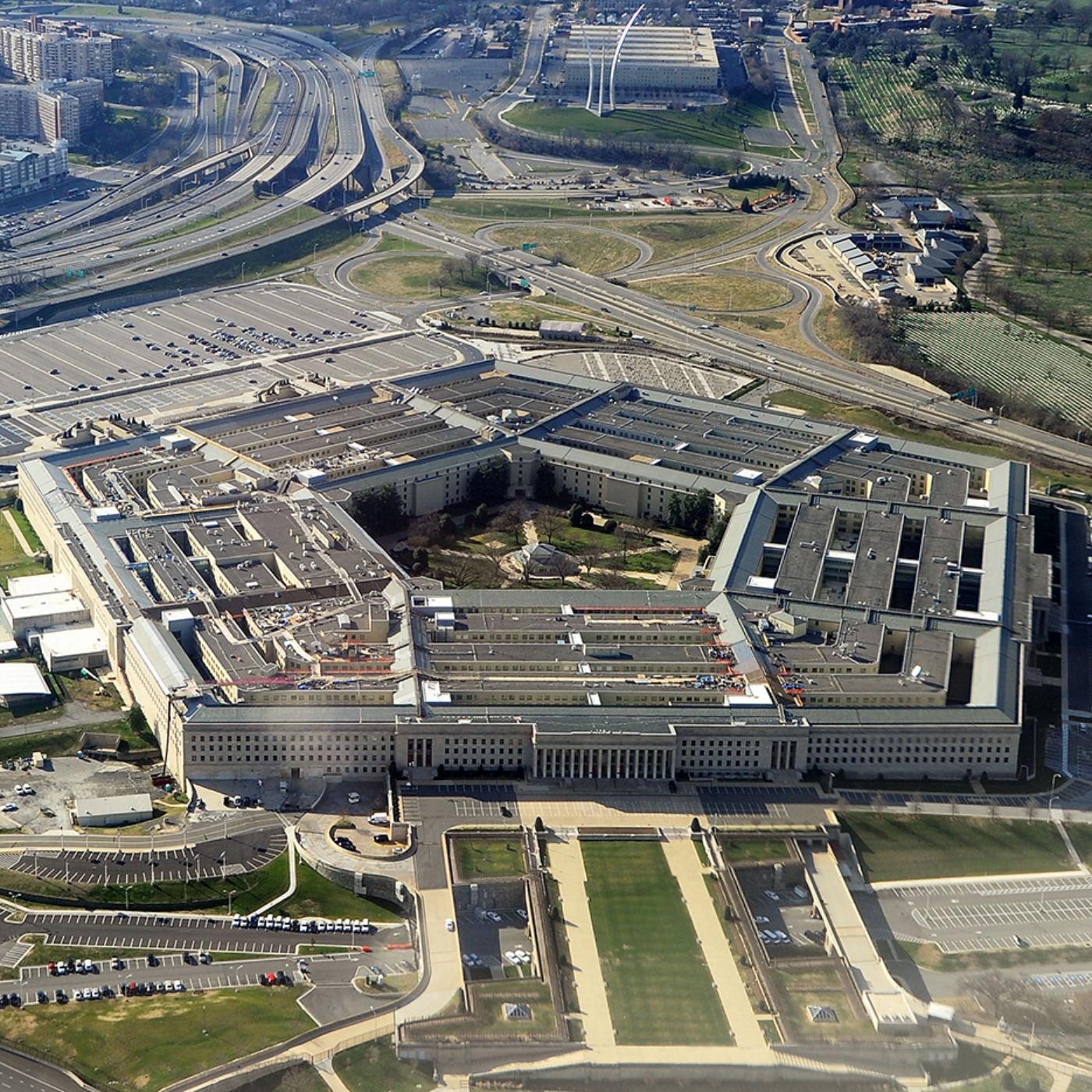 cover of episode The President, the Pentagon and the leak