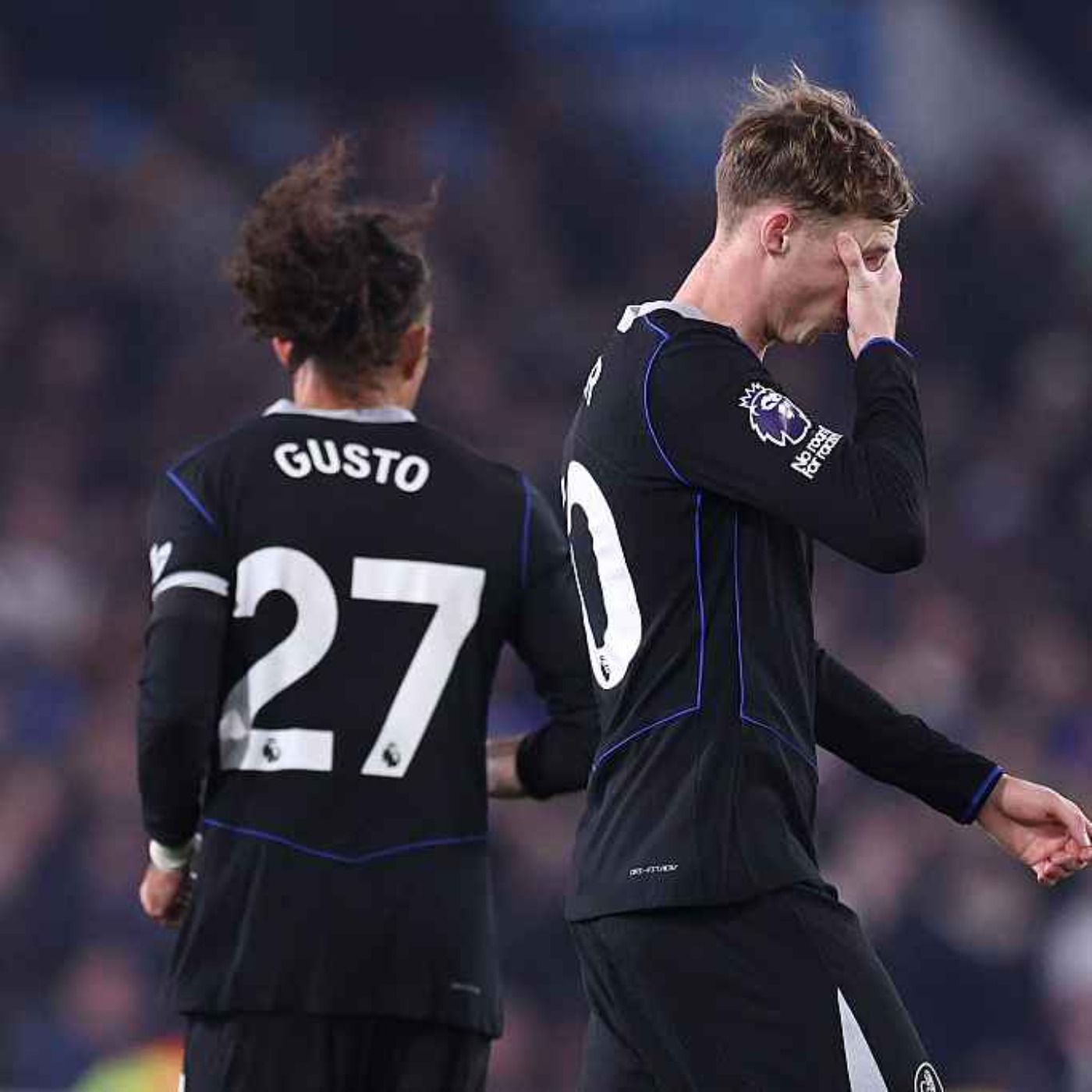 Leeds Shock Chelsea & Arsenal Go 5 Points Clear 