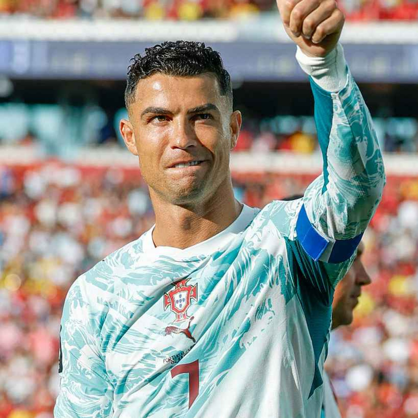 Is Ronaldo Keeping The Messi Debate Alive?