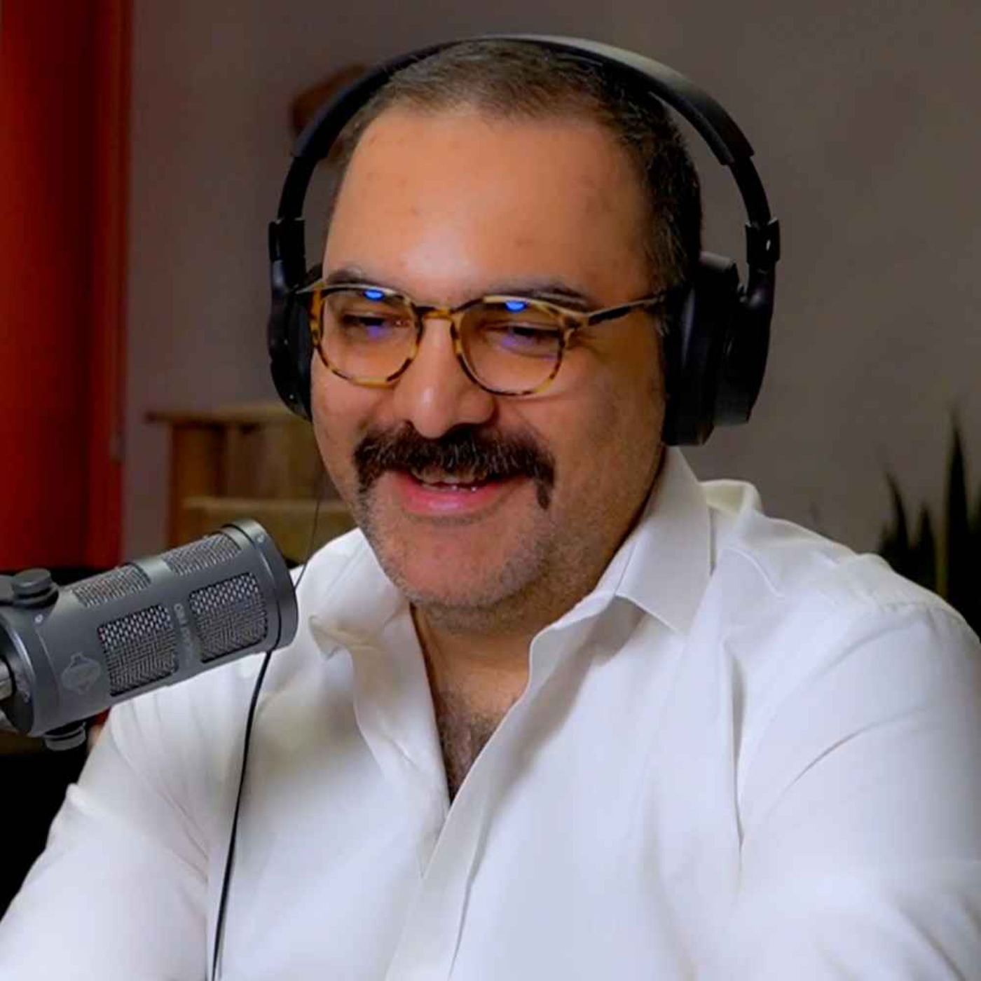 پادکست Tabaghe 16 طبقه - EP 109 - فرزاد کفائی مدیر آژانس دکمه