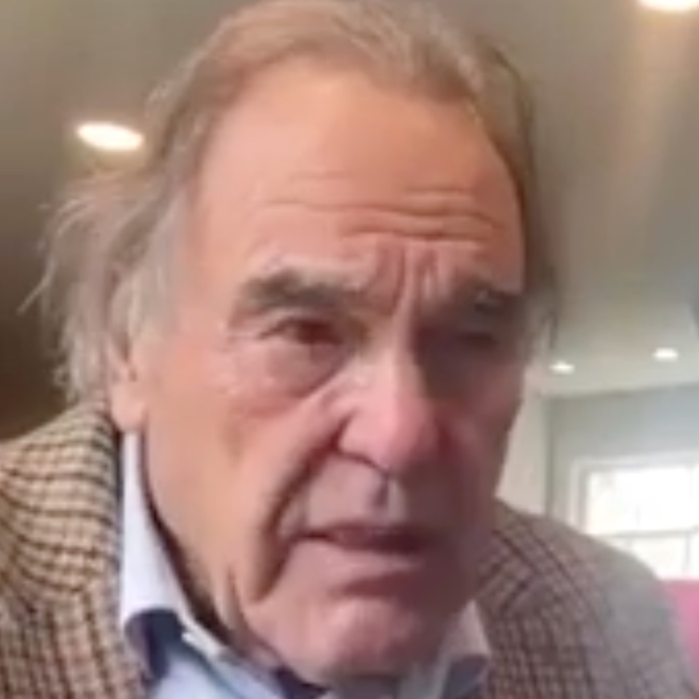 Hollywood-Legende Oliver Stone über Putins Vernunft, Europas Zusammenbruch und den Wahnsinn der USA
