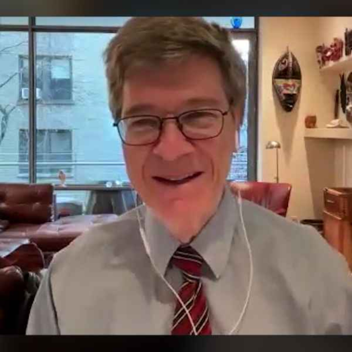 «Europas Demokratie ist in Gefahr»: Prof. Jeffrey Sachs über den Staatsstreich in Rumänien, Frieden in der Ukraine und Trumps Zollkrieg
