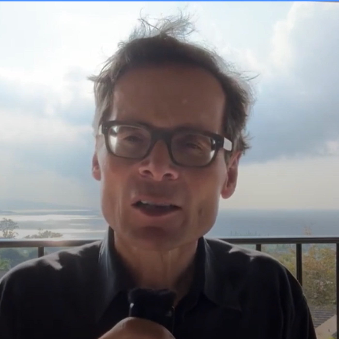 Gaga-Historiker Snyder: AfD sowie Musk und Co wollen Demokratie und EU zerstören – Weltwoche Daily DE