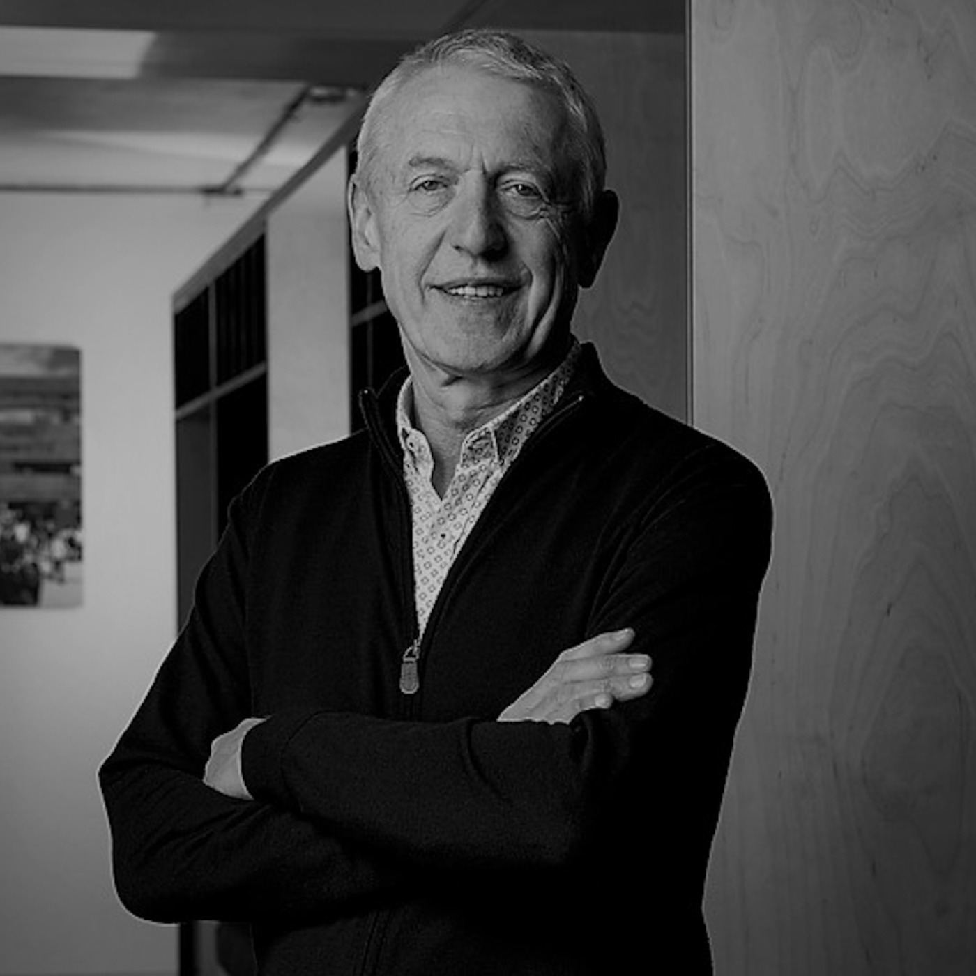 Sustainable architecture, rocketing energy prices and cycling across America - Guest: Heinz Richardson