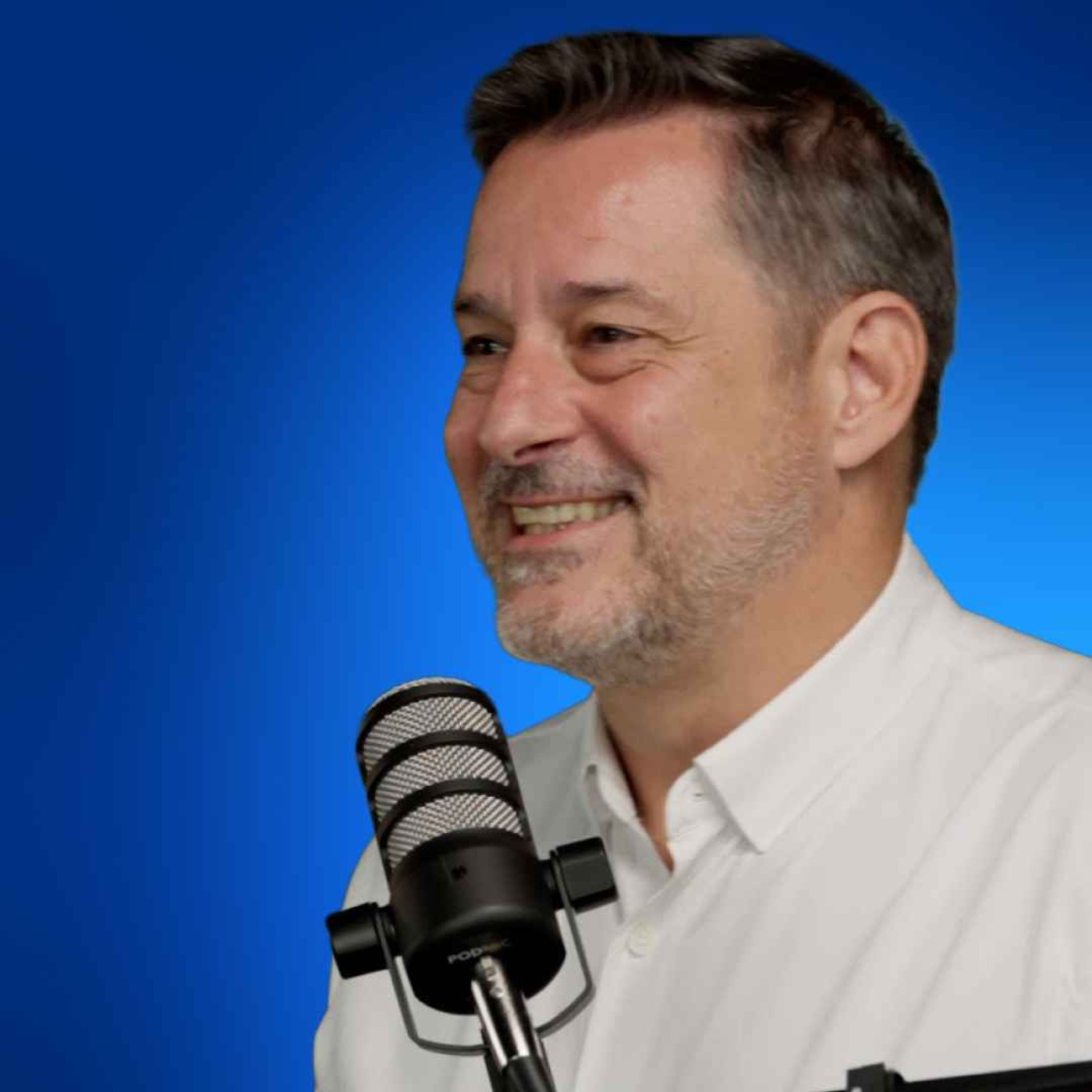 Wat maakt een hybride werknemer onmisbaar in 2025? met Jochen Maertens | 52 Topics S3 - #27 Wat maakt een hybride werknemer onmisbaar in 2025? met Jochen Maertens | 52 Topics S3 - #27