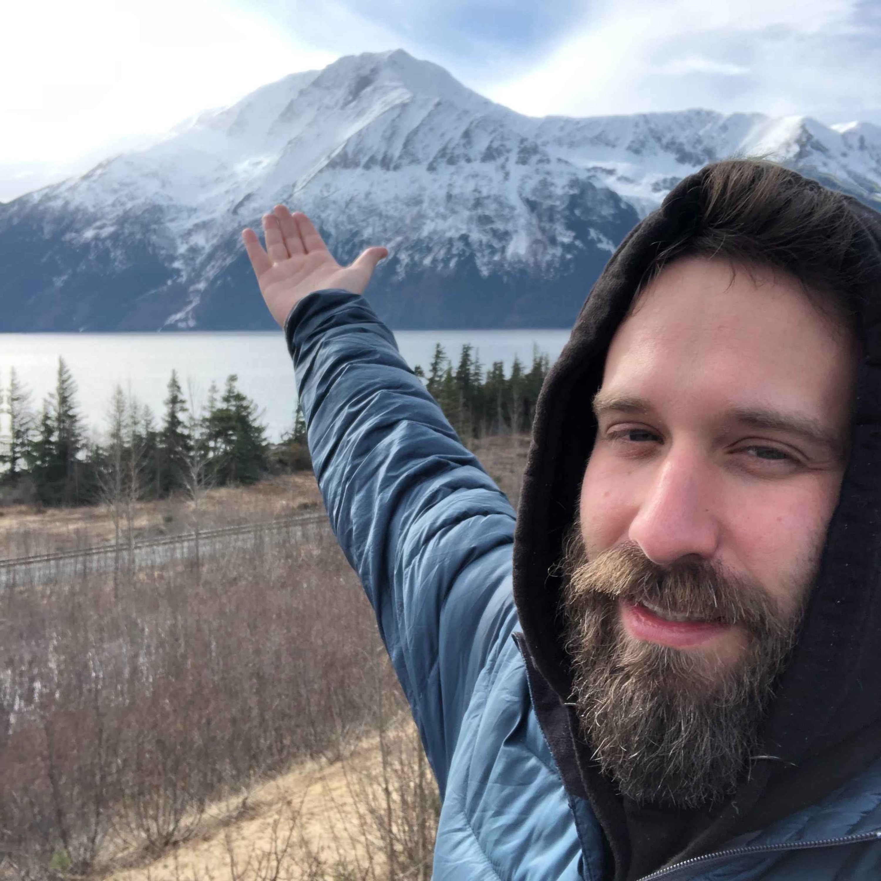 Hibernating in Alaska & Anti-Semitism Abroad w/ Mike Glazer