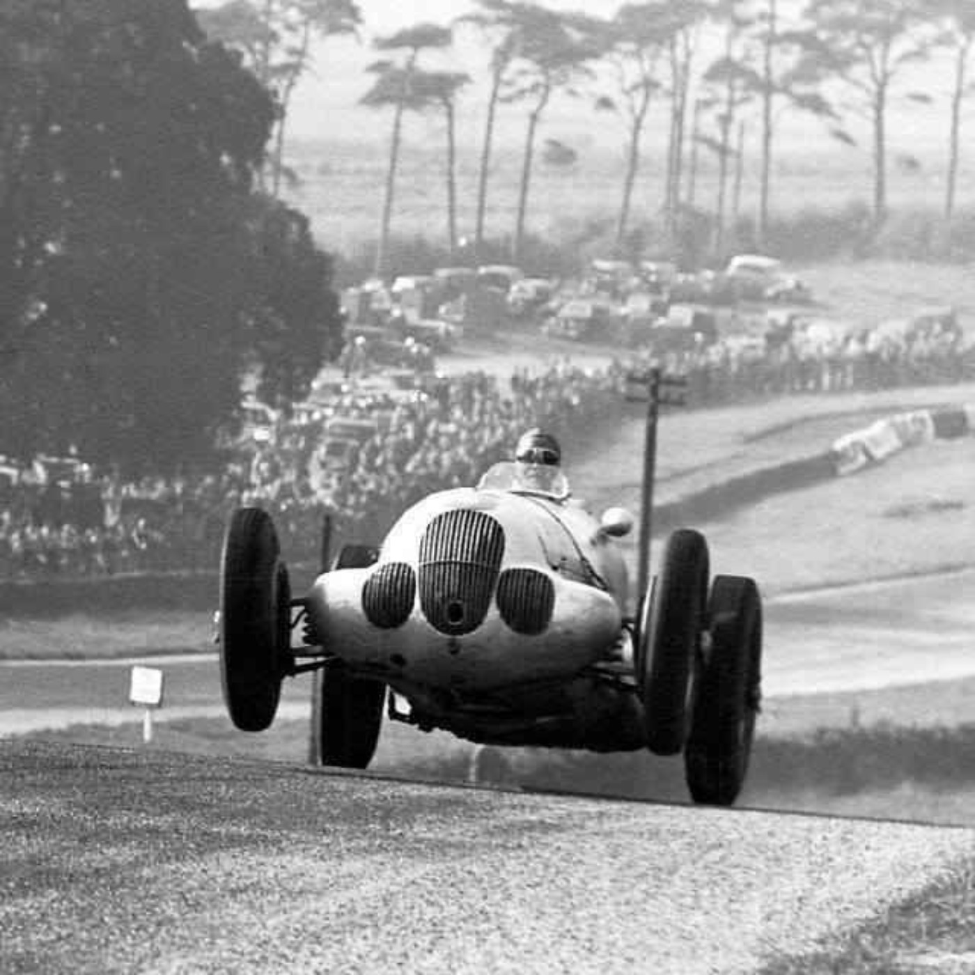 The Motoring Historian
