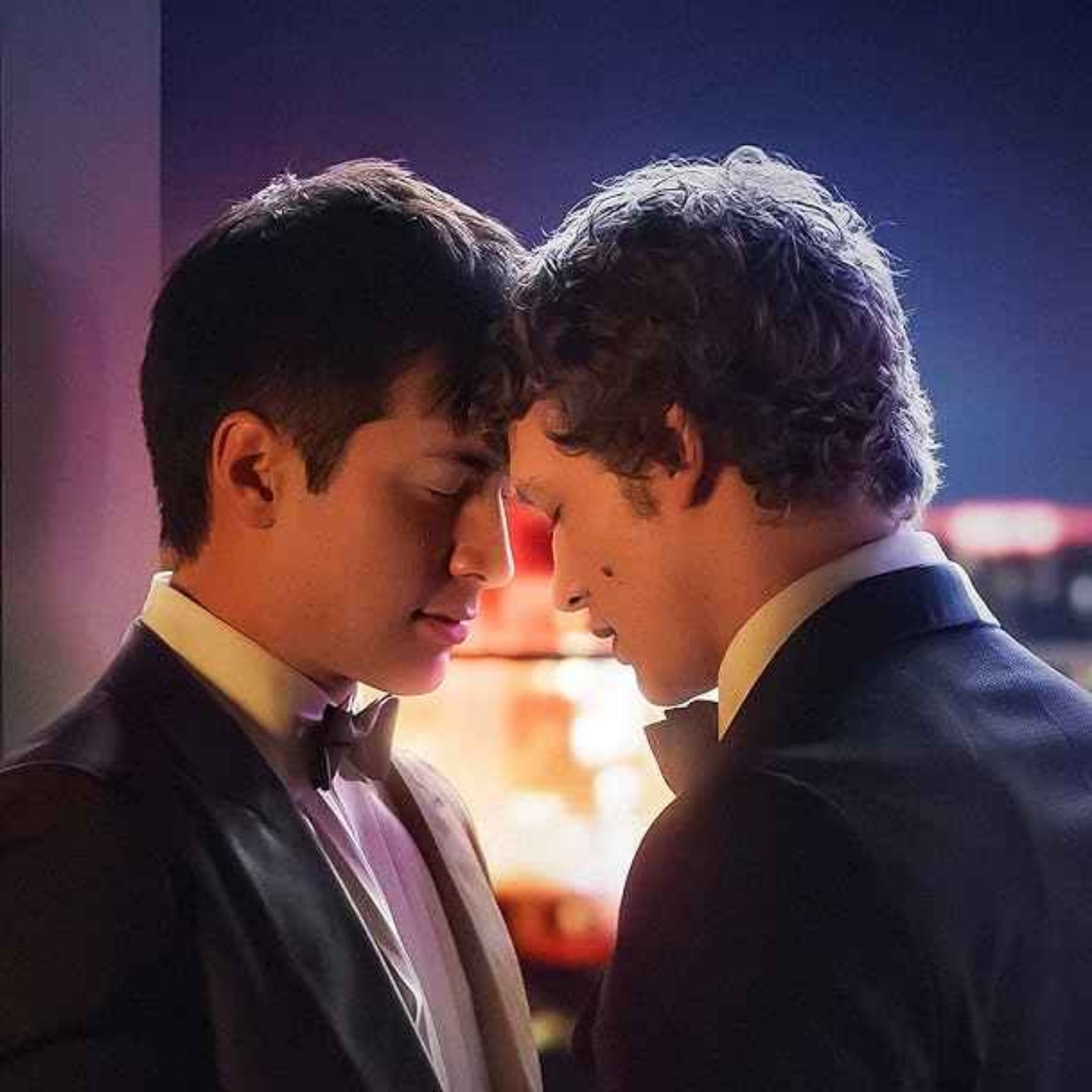 Bonus Ep: Why 'Heated Rivalry' Is Such a Big Deal (feat. Valentina Vee)