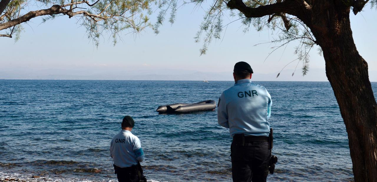 146 Refugees Drown, Brexit Really Begins & Trump Targets Opioid Addiciton episode artwork