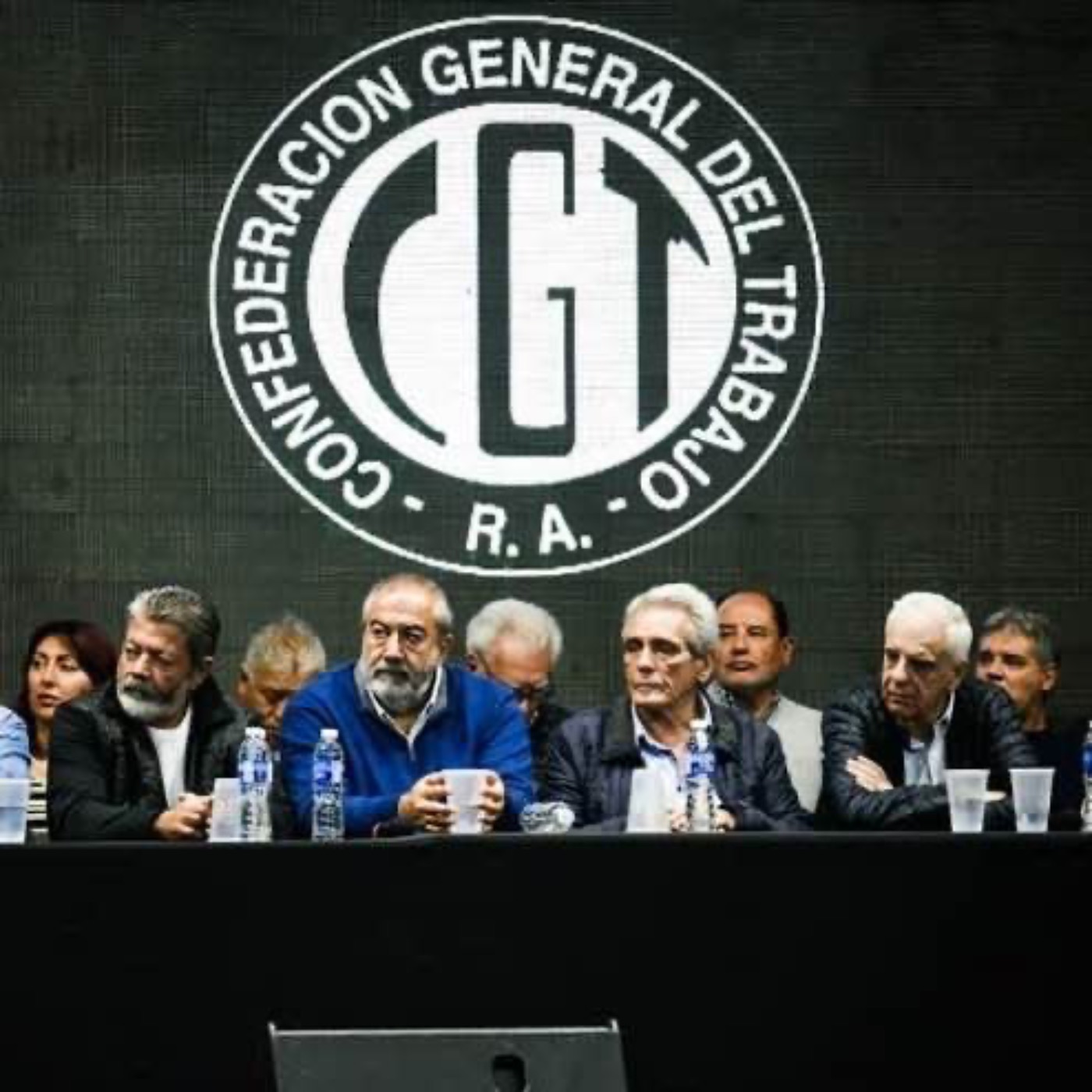 LA CGT VA A LA GUERRA CONTRA LAS MEDIDAS ECONÓMICAS DEL GOBIERNO DE LLA episode artwork