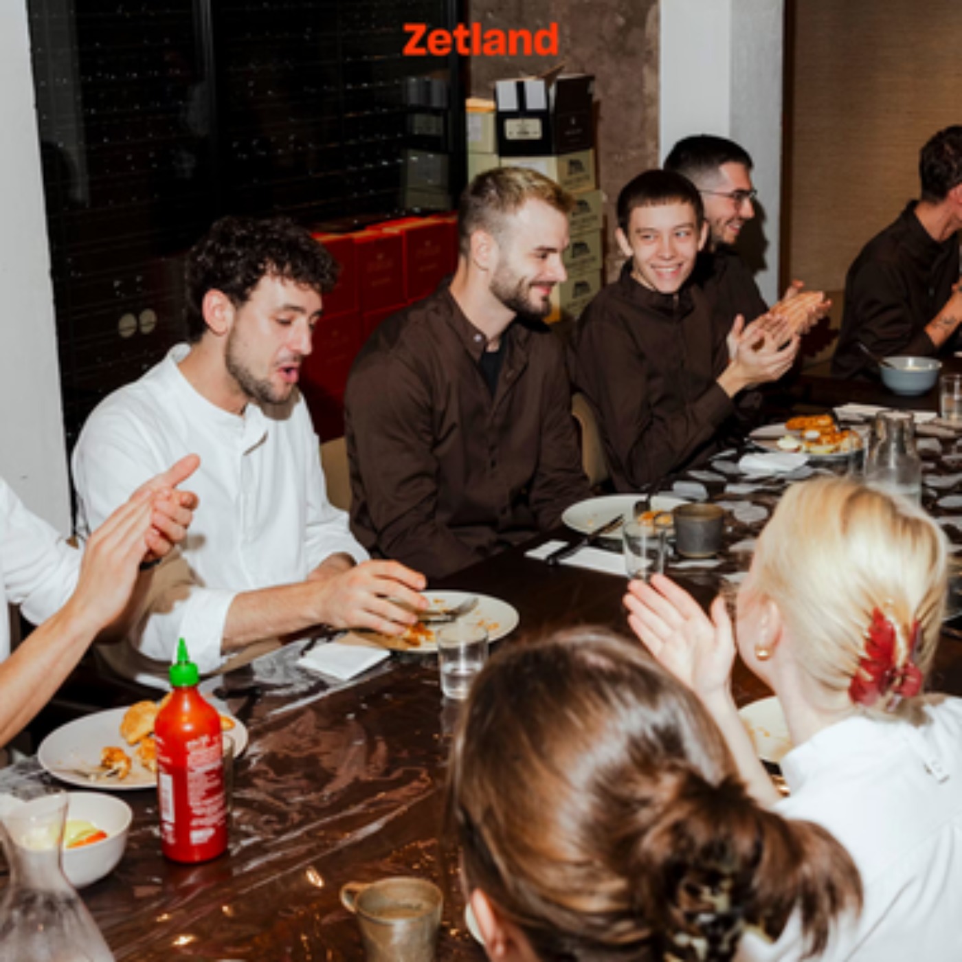 Skru ned, hold fri, vis dine fejl. Sådan vandt et kærestepar en Michelinstjerne.