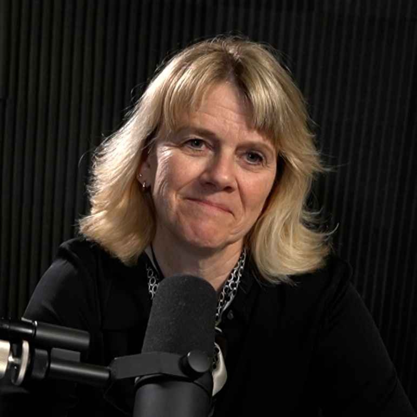 Hilde C. Bjørnland - Kritisk til "krisepakkene" Hilde C. Bjørnland - Kritisk til "krisepakkene"