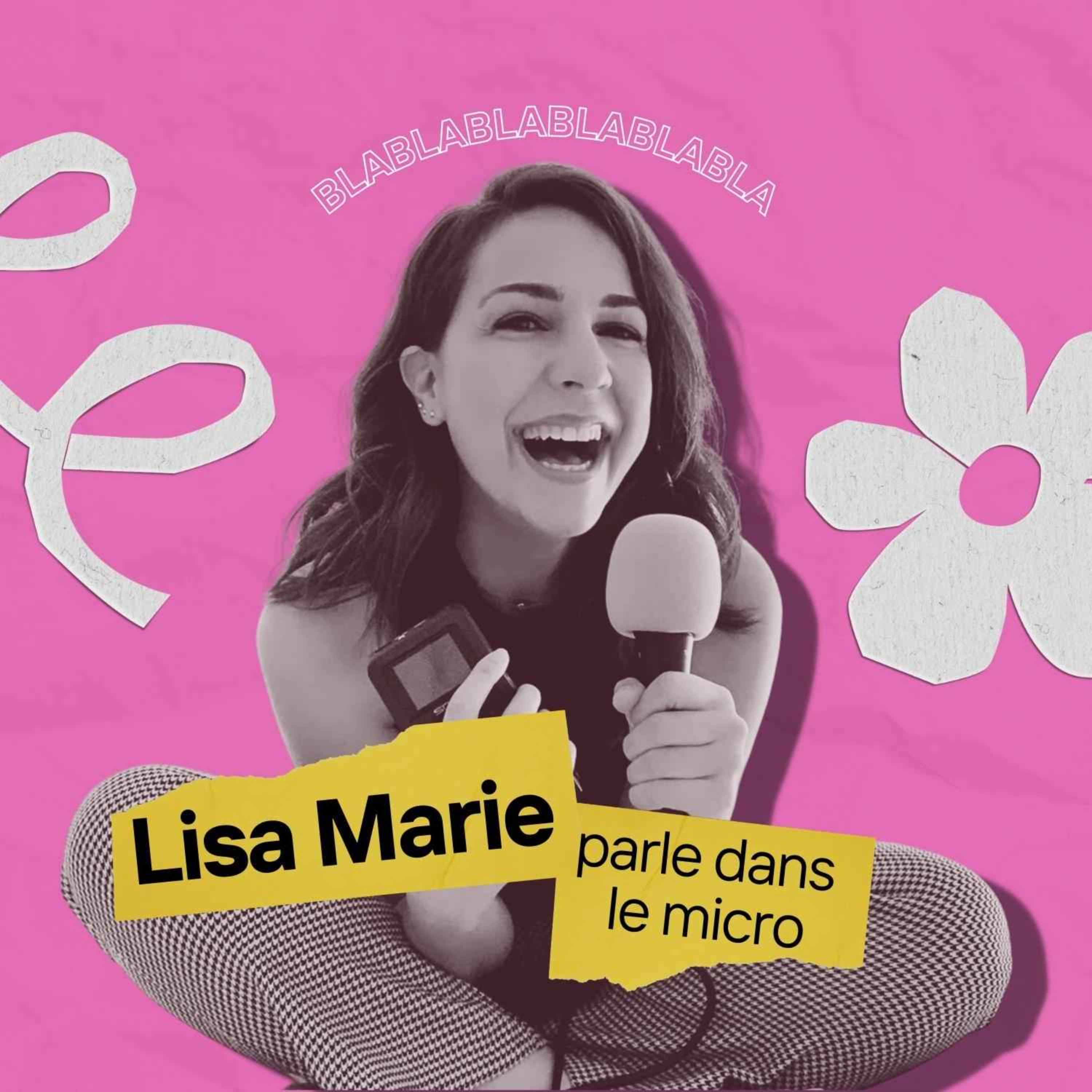 Lisa Marie parle dans le micro