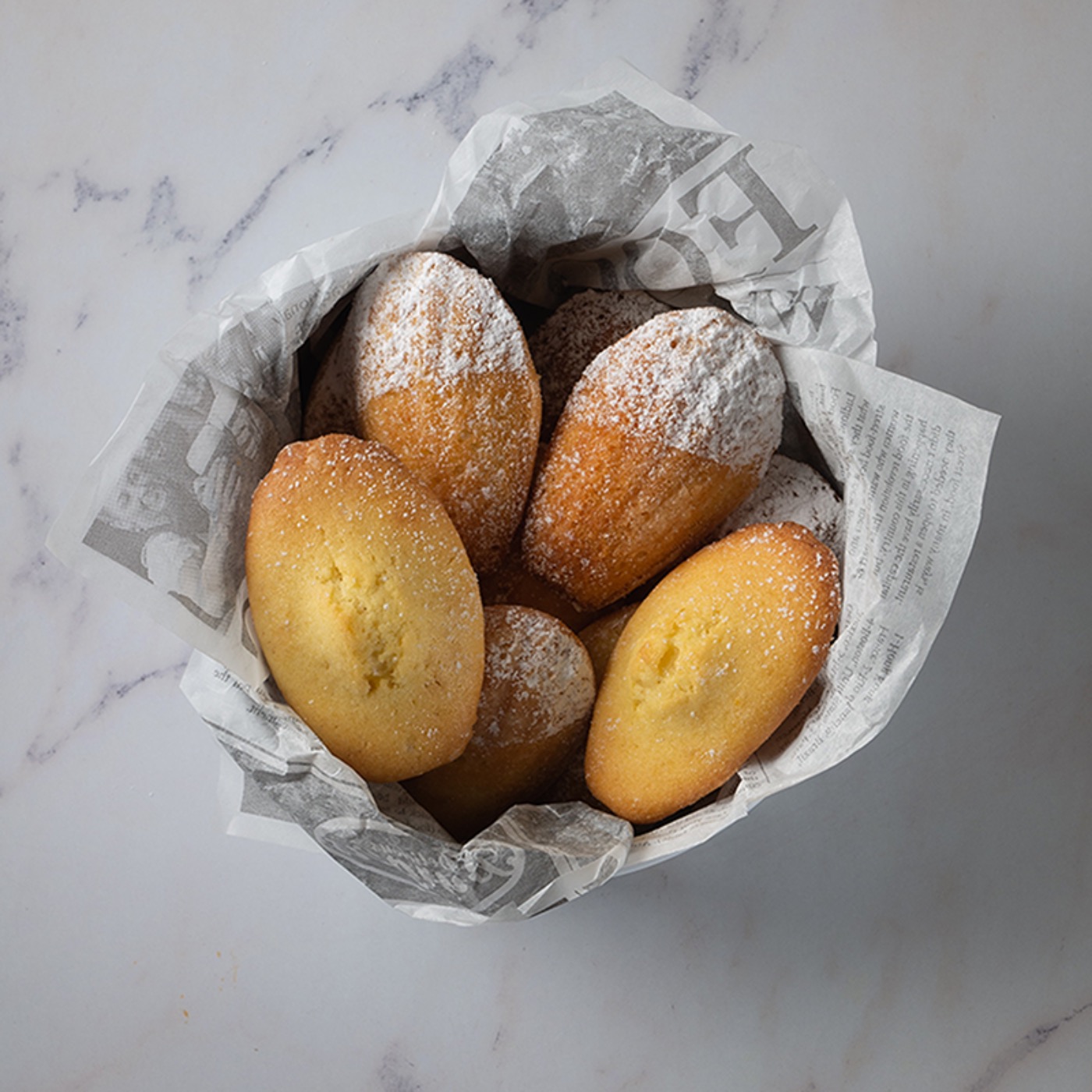 Des madeleines et un micro