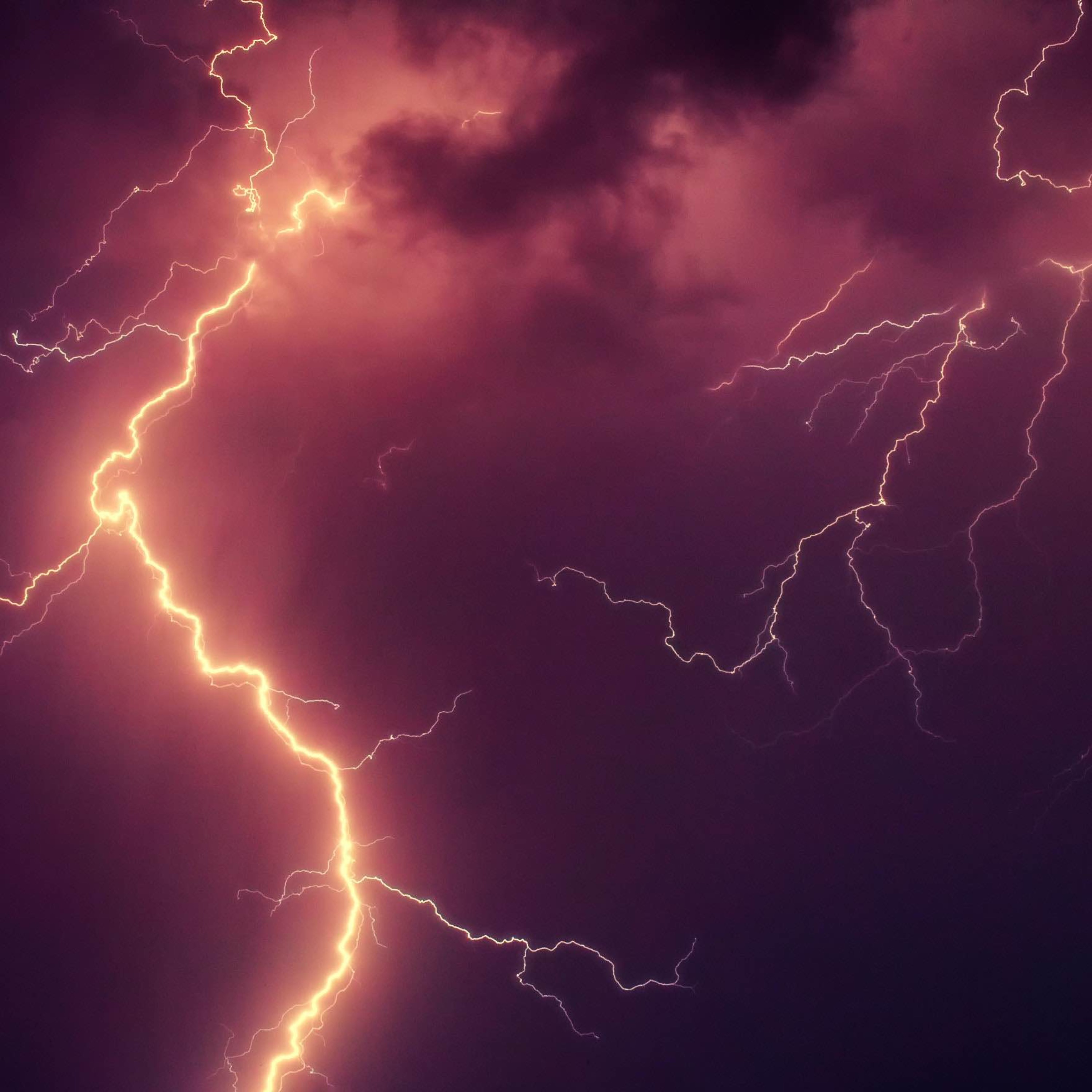 Incredible thunder and rain during a huge storm!