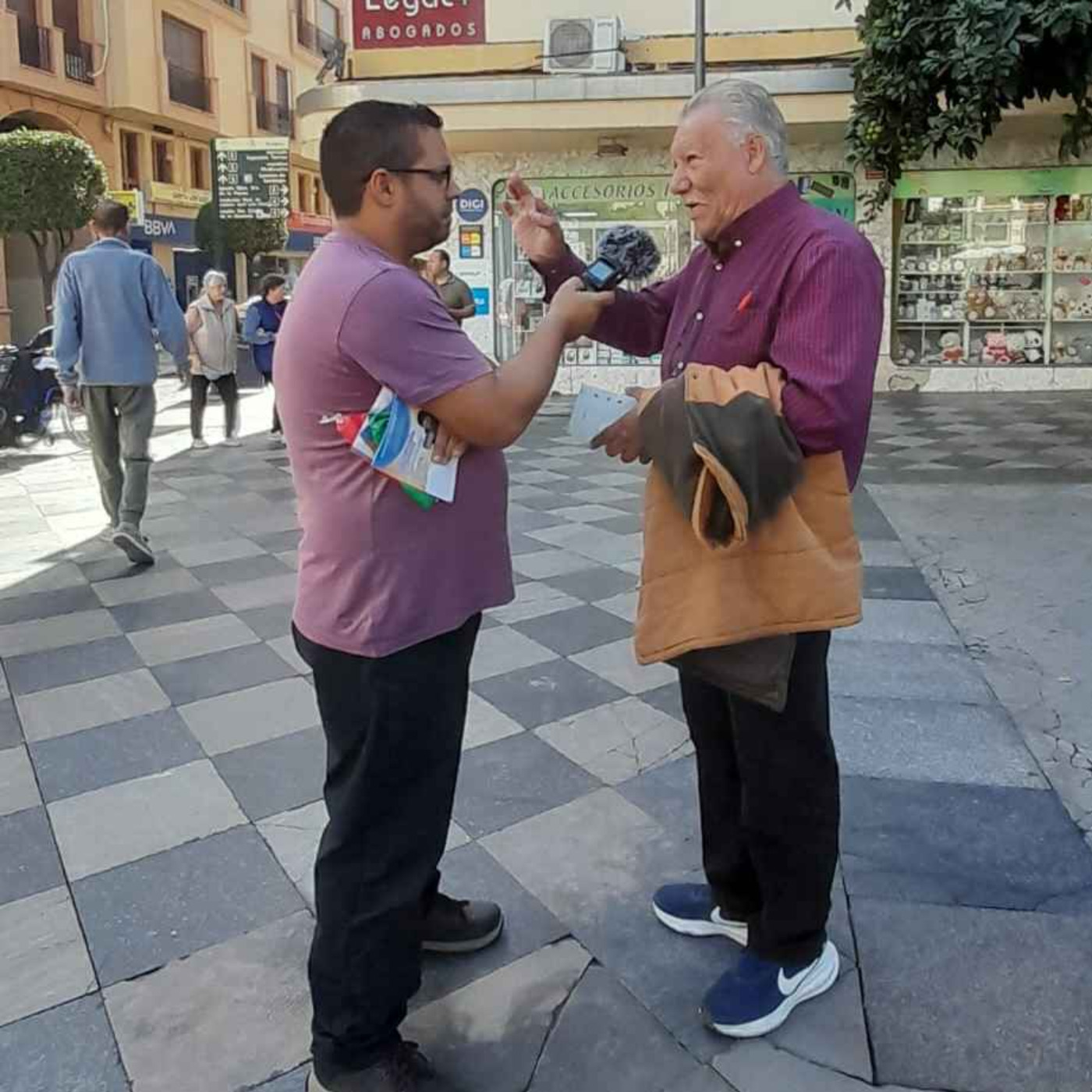 Portada de Reportajes - A pie de calle