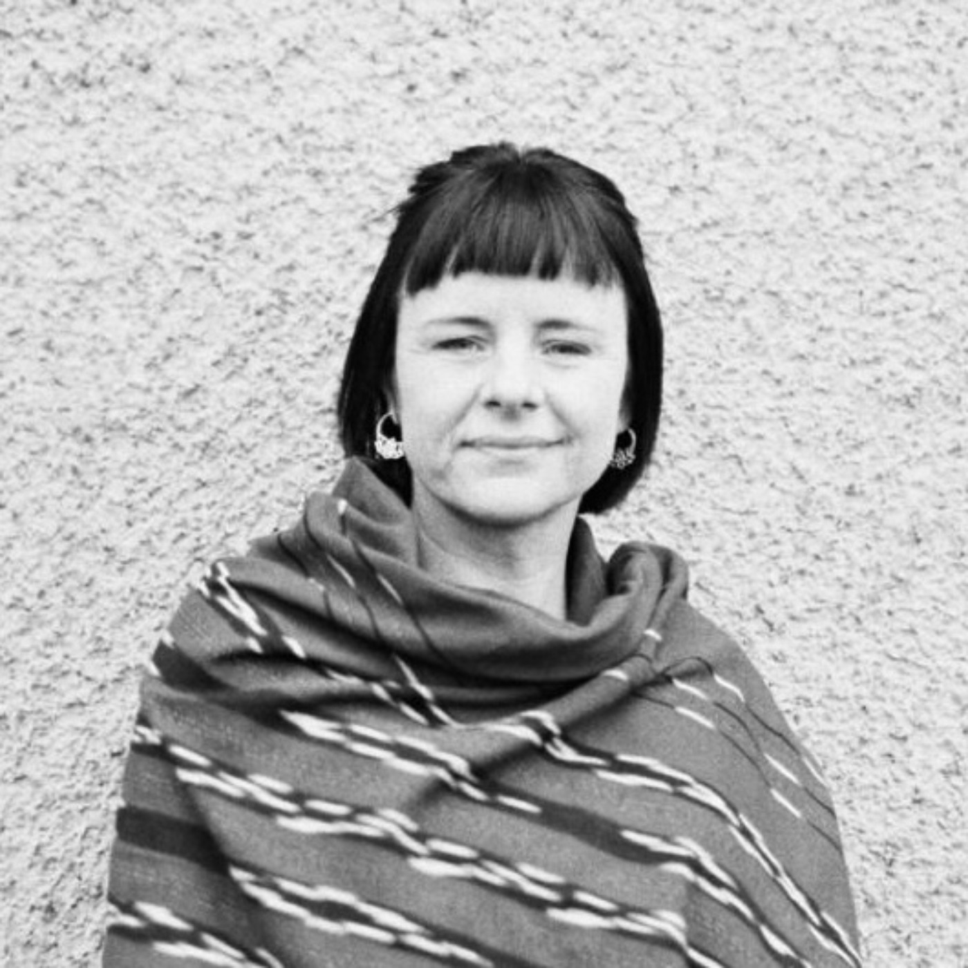 160. When academia meets the woo woo and doing the soul work with Áine Aventin