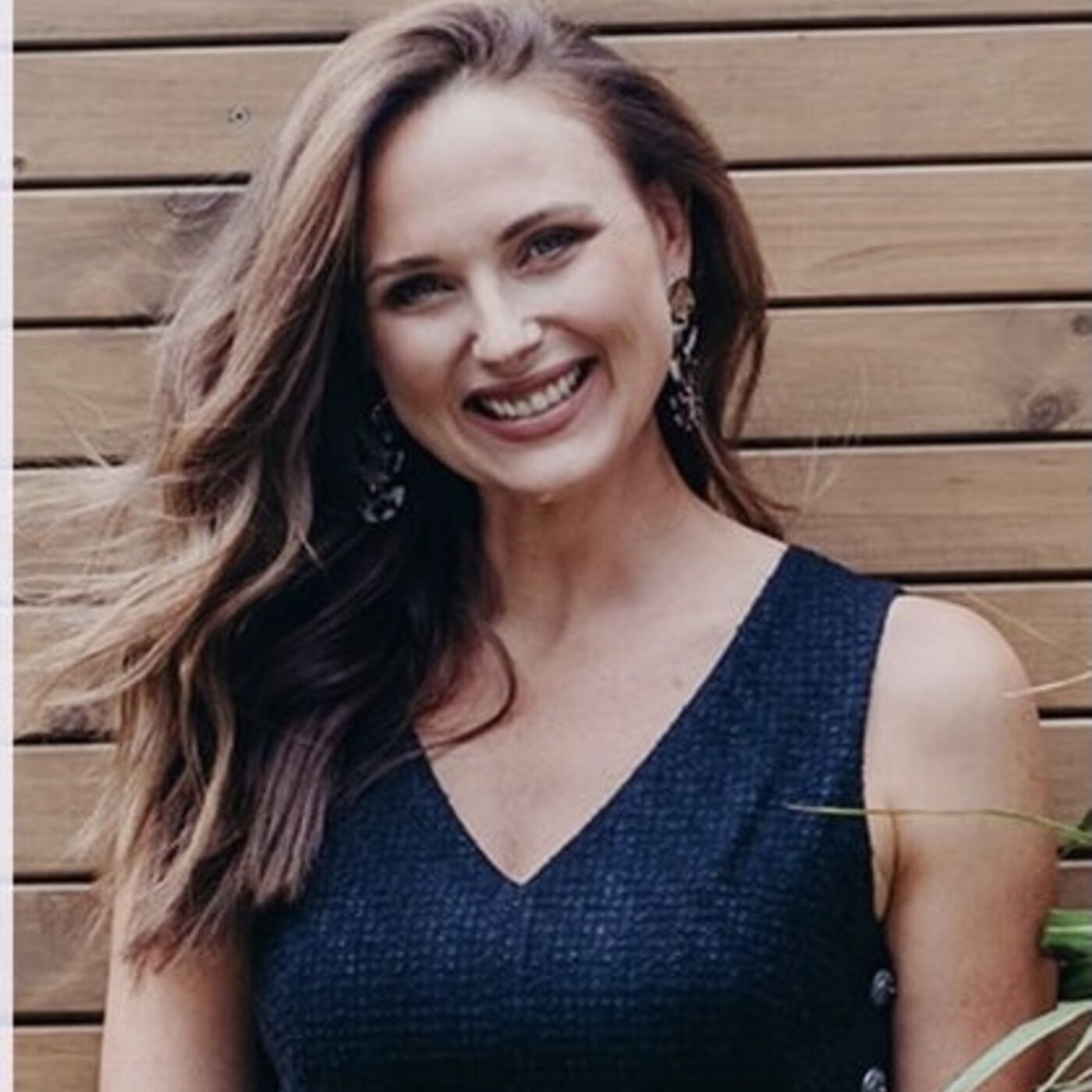 90. From out of control to thriving in sobriety with Lucy Quick.