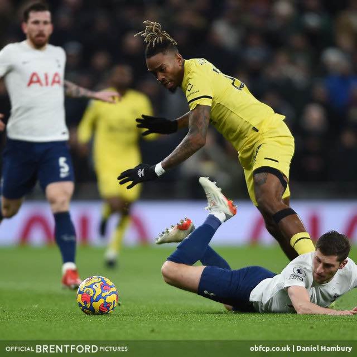 Tottenham v Brentford Preview Podcast - Life After Toney. Can Bees Ride This Storm?