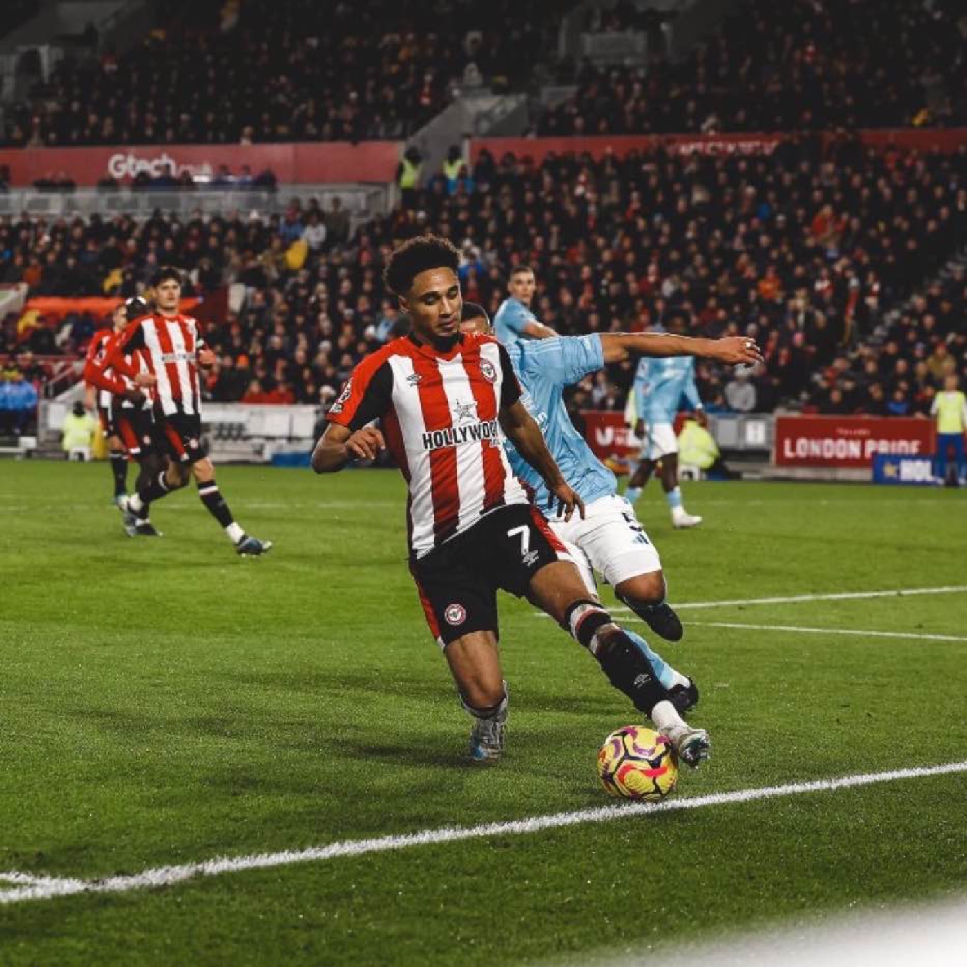 Brentford 0 Nottngham Forest 2 - post-match podcast from the stands episode artwork