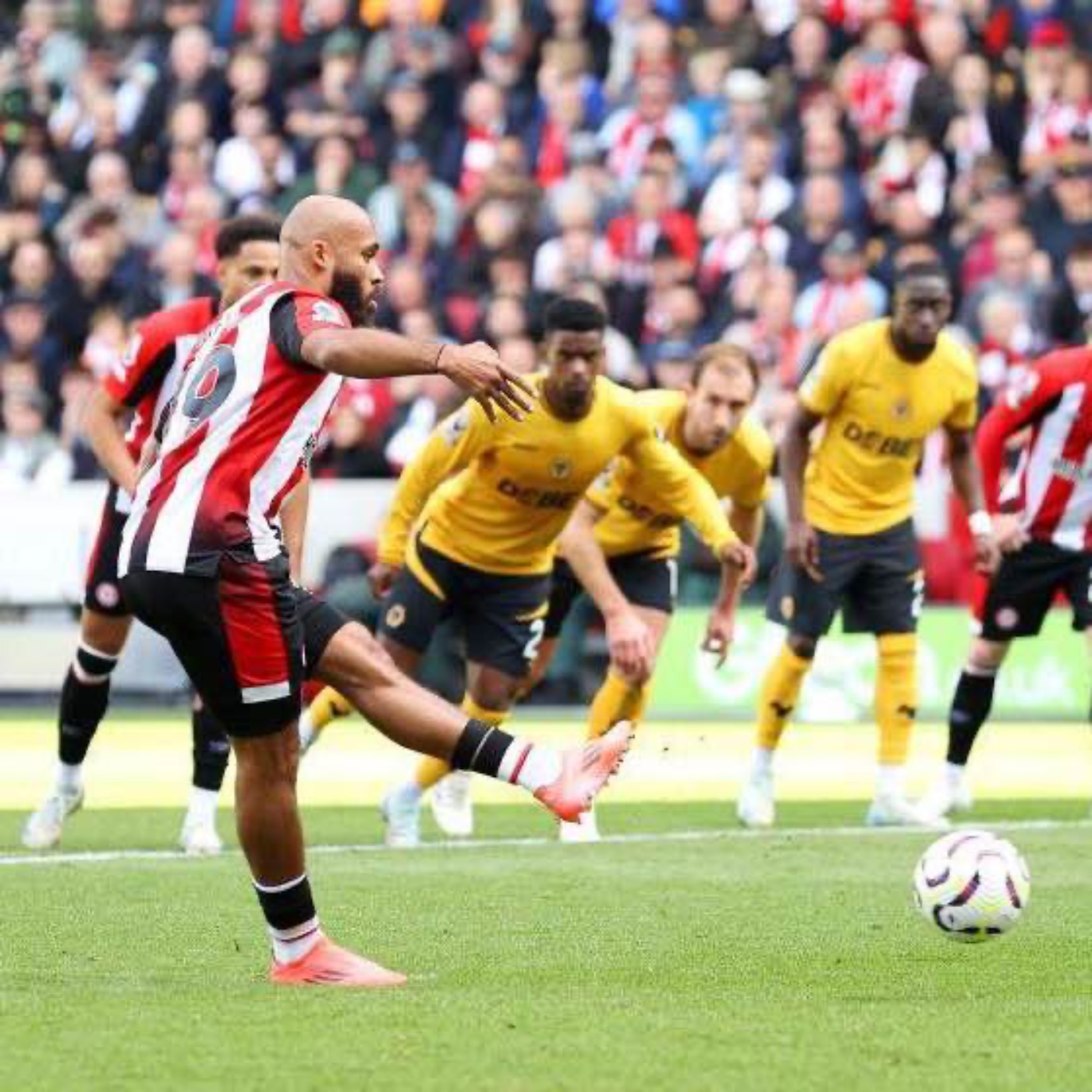 Bees Visit Last Chance European Saloon - Wolves v Brentford Preview Podcast episode artwork