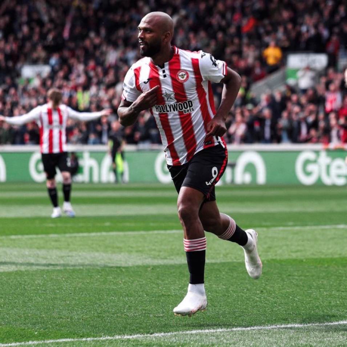 Brentford 2 Everton 2 - Post-Match Podcast From The Stands episode artwork
