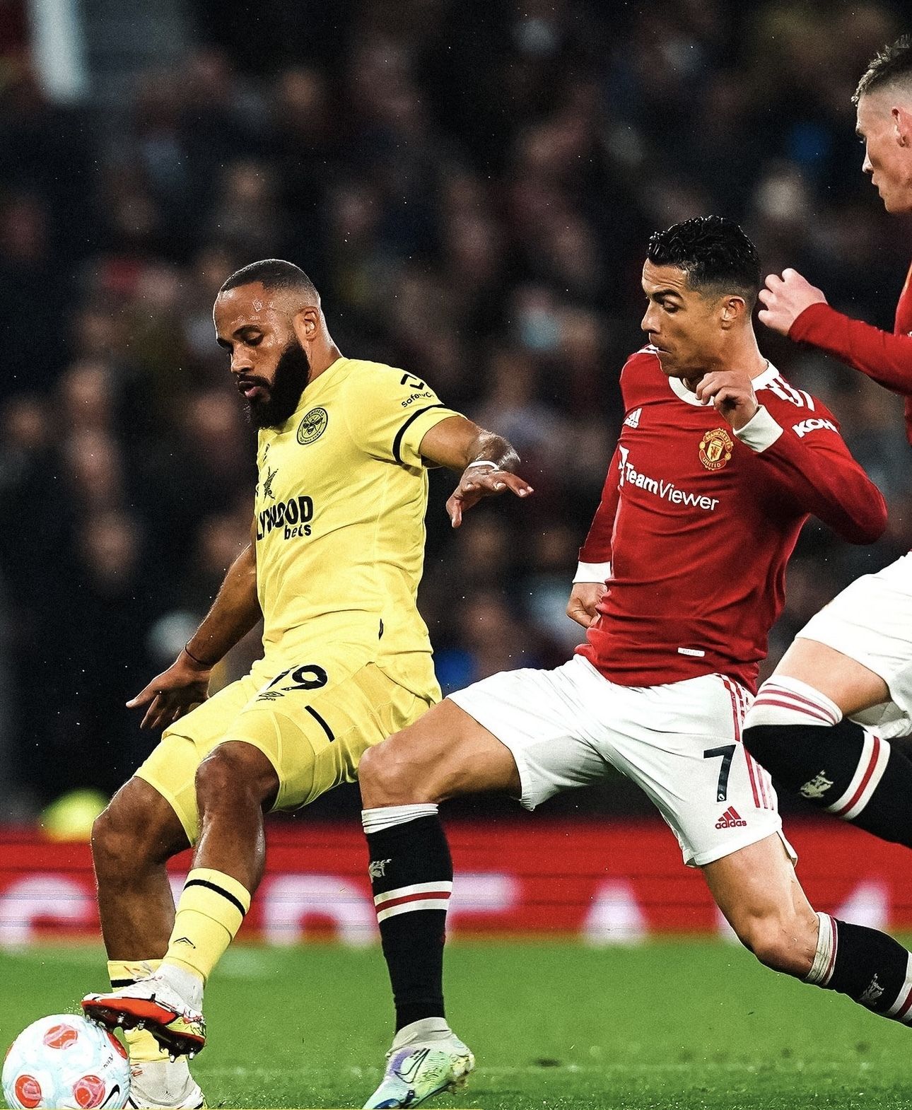 868: Manchester United 3 Brentford 0 - post-match podcast from the pub episode artwork