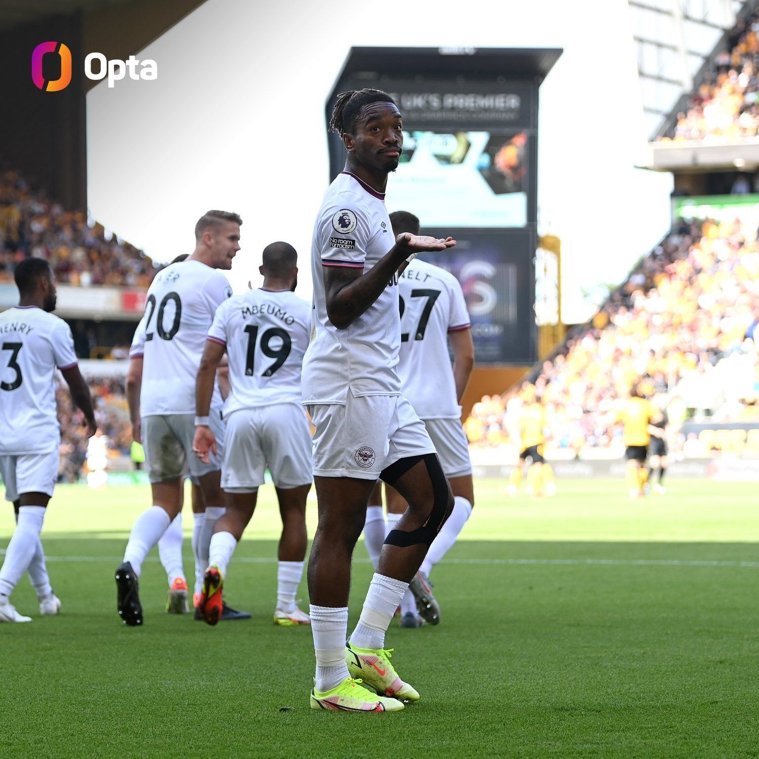 784: Brentford Director of Football Phil Giles's Post-Match Thoughts On Wolves 0 Brentford 2 - Post-Match Podcast From the Stands
