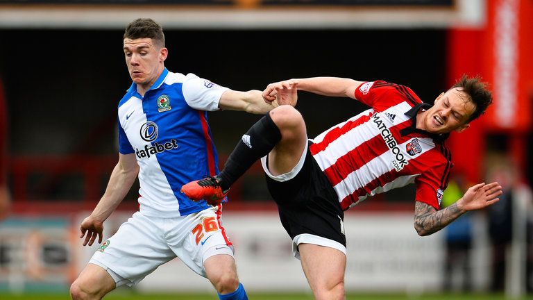 493: Pre-Blackburn Rovers RodCast From the Pub & Radio Studio