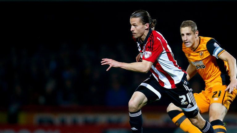 348:  Bees Cooking Up A Storm - Hull City pre-match podcast from the pub episode artwork