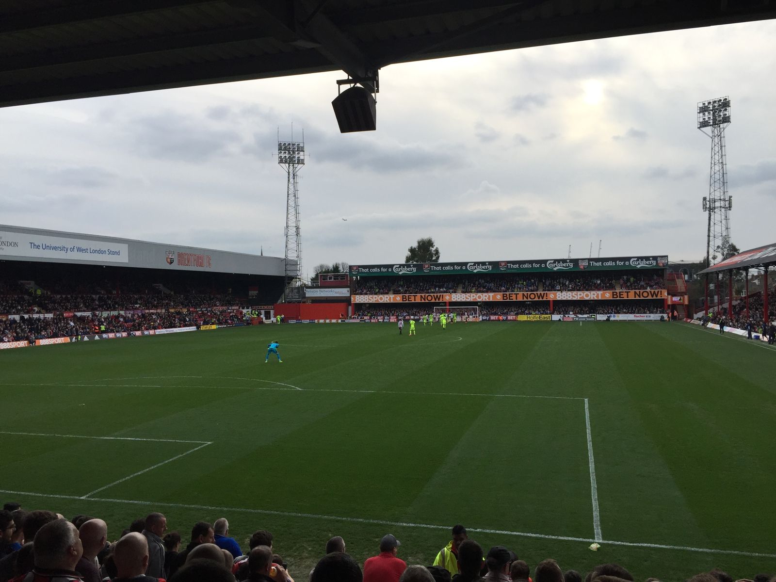 277: Brentford 0 Huddersfield 1 - post-match podcast from the pub
