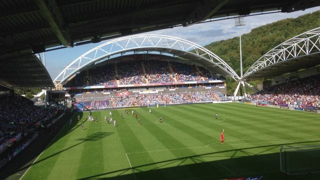 199: Huddersfield 2 Brentford 1 - Post-match podcast from the pub (in the street)