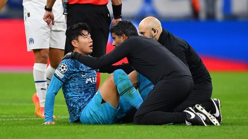 572: THE 60 SECOND SPURS NEWS UPDATE: 손흥민 Son Has Fractured Eye Socket in 4 Places, January Transfers
