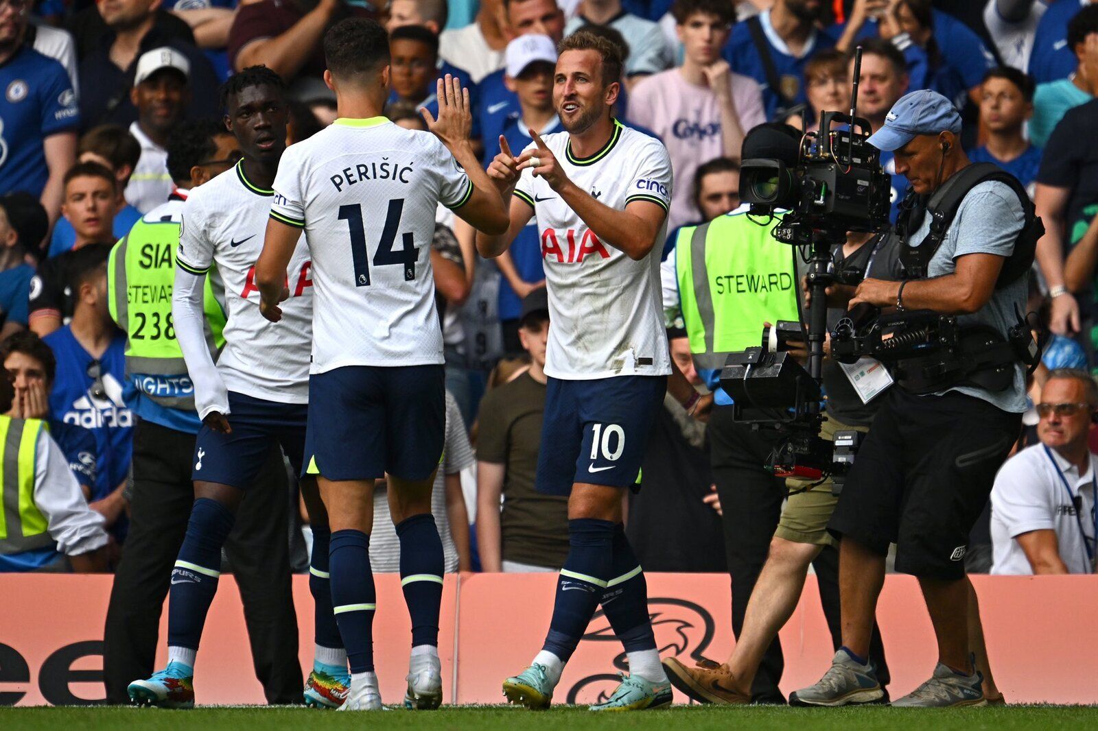 348: SPURS CHAT: SPURS IN THE MEDIA & PLAYER RATINGS: Chelsea 2-2 Tottenham: Tuchel and Conte All Over The Back Pages (Daily Tottenham/Spurs Podcast)