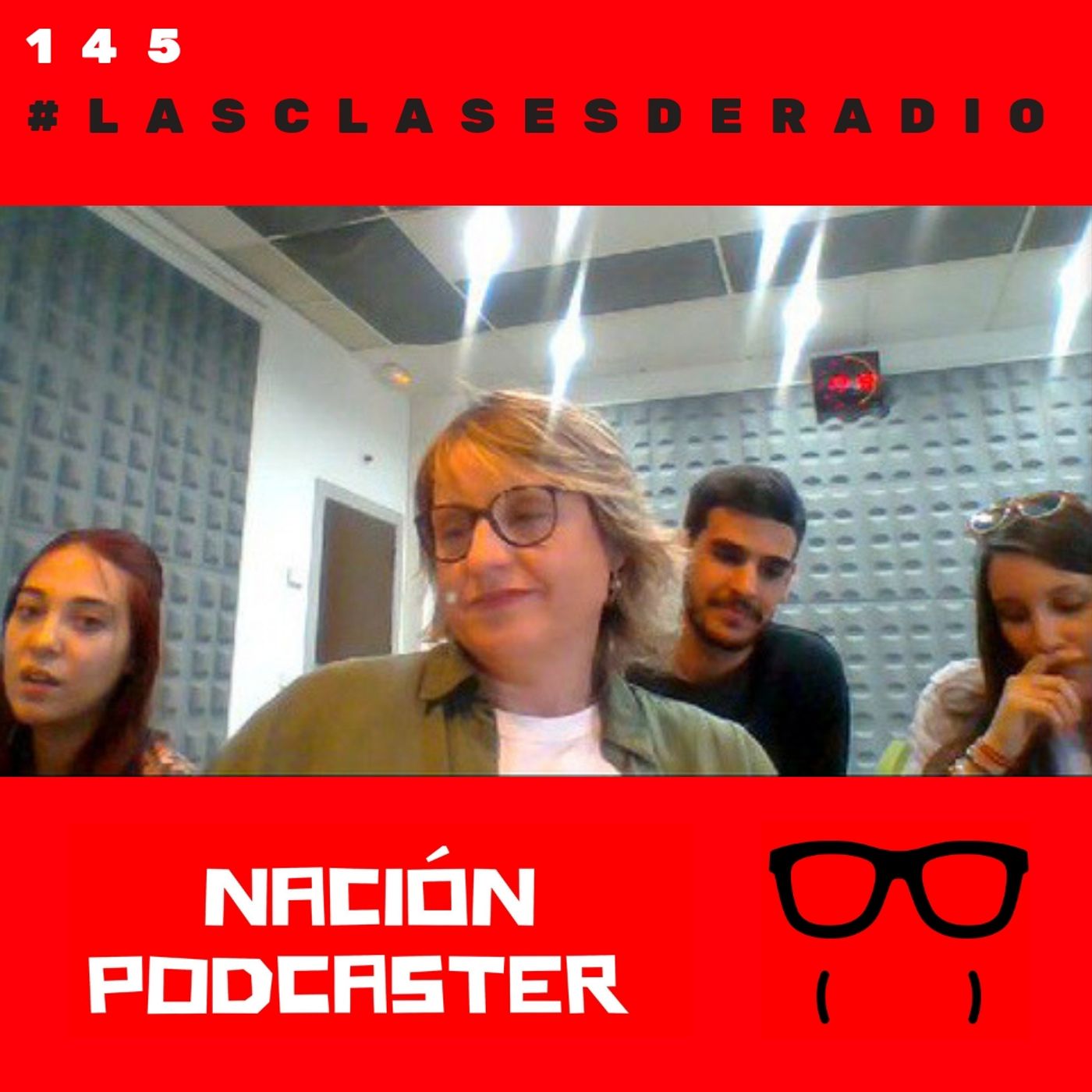 #lasclasesderadio una iniciativa de @upsa con @aperezmaillo @EsmeraldaRomanQ @Javier96a6 @lorenaarevalo_2 @nacionpodcaster